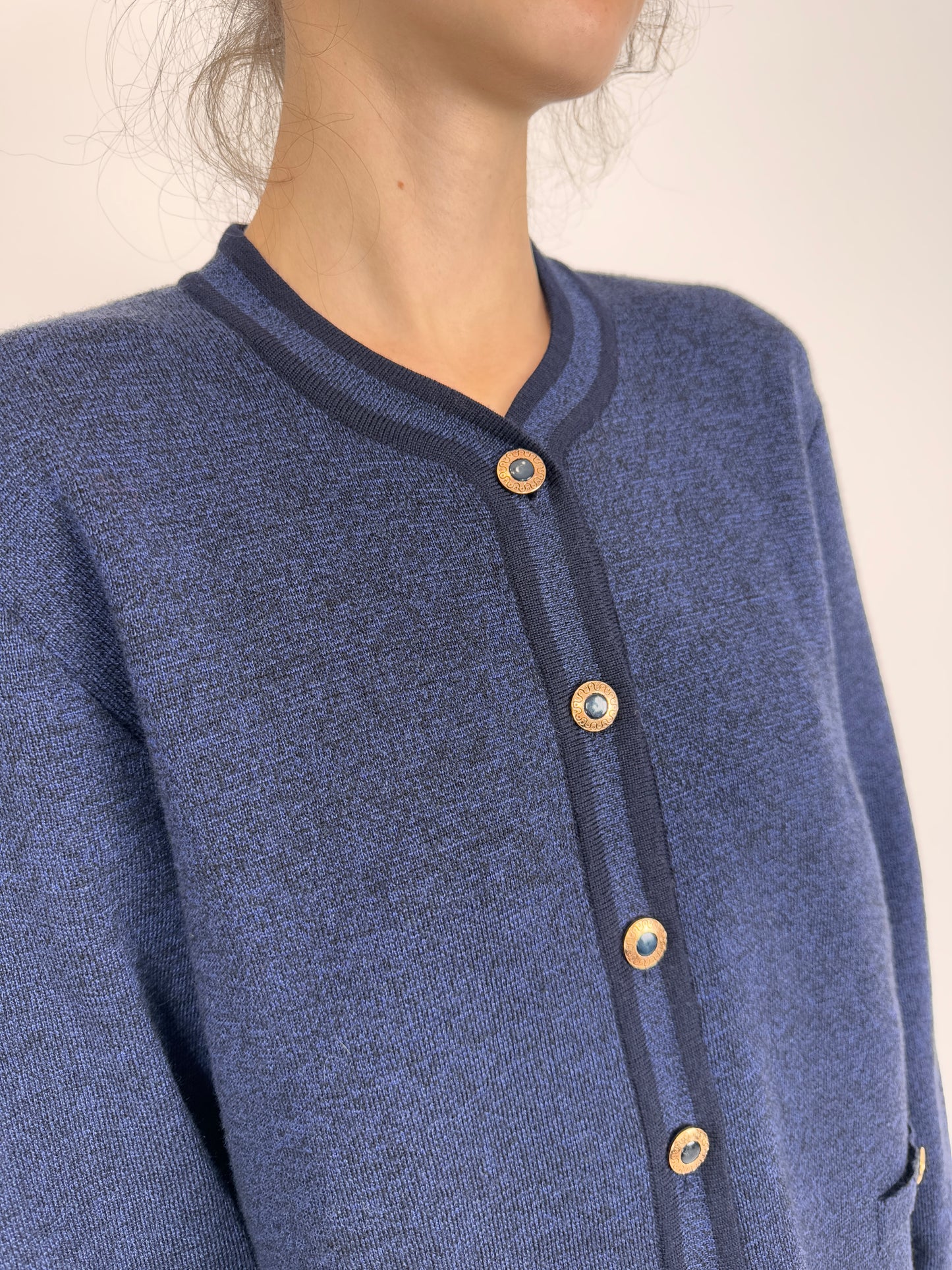 Cardigan în stil Chanel din lana pura certificată de gramaj mare