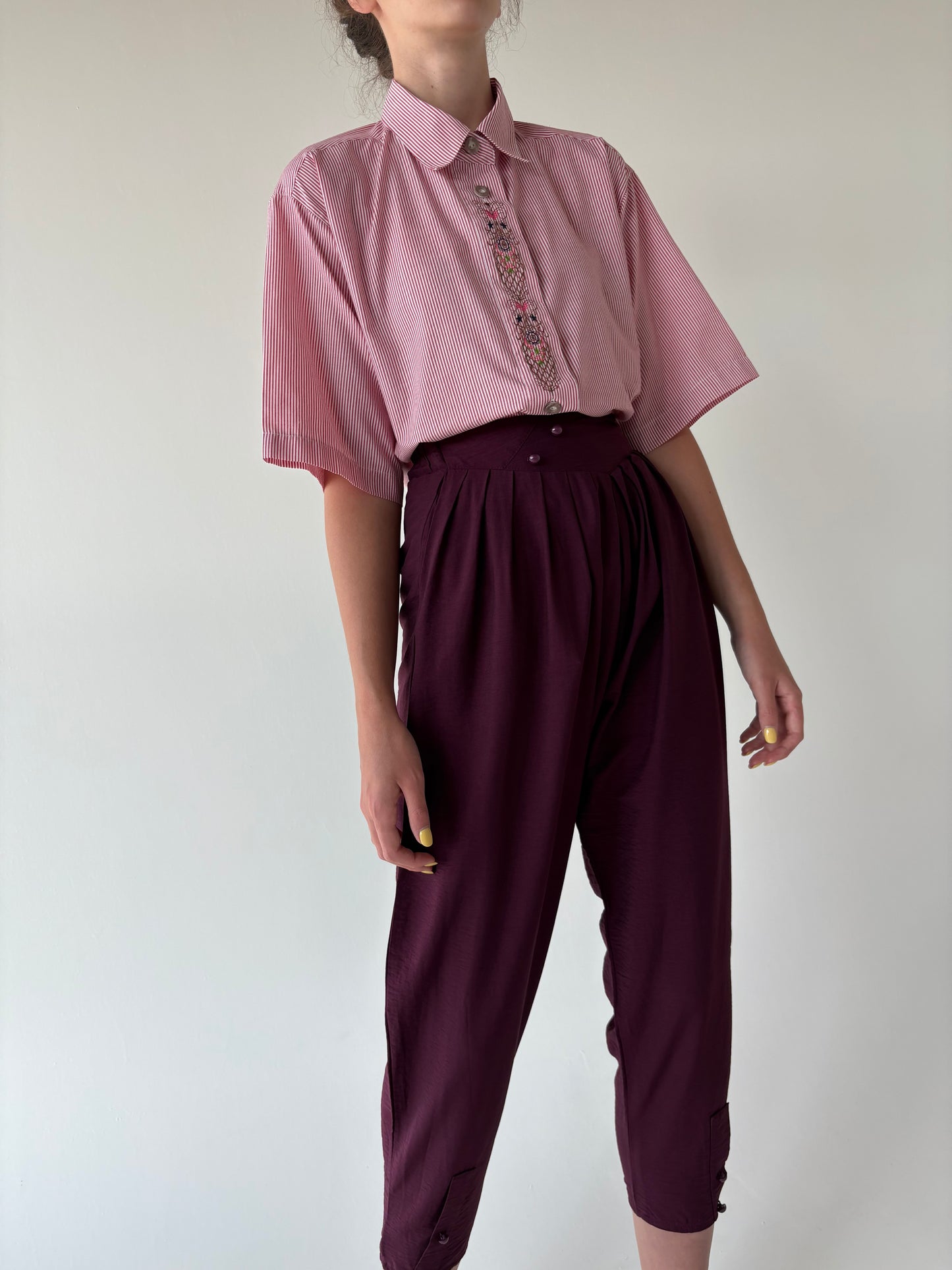 Pantaloni aubergine vintage vaoroosi cu talie ultra înaltă marcata și pense