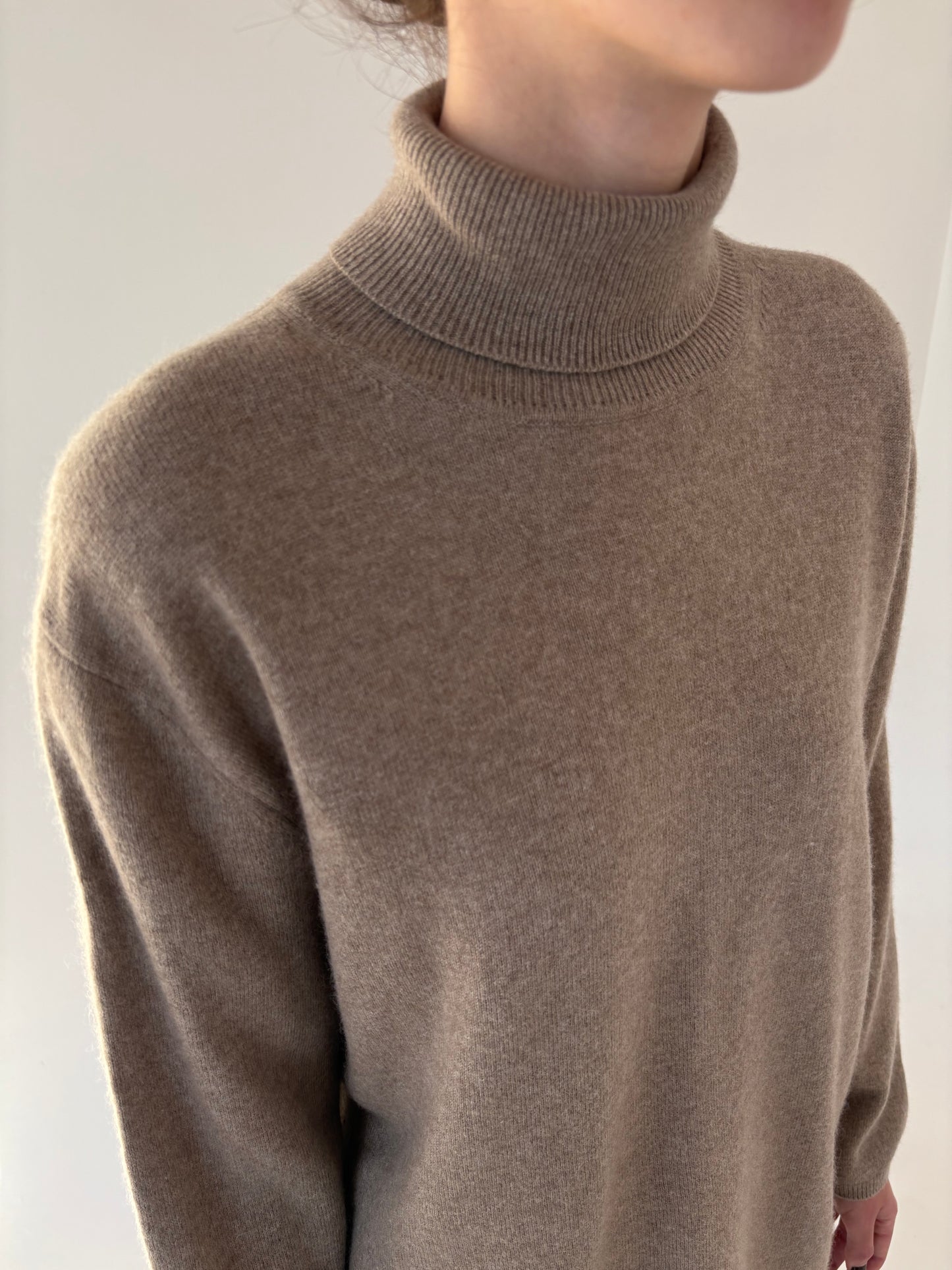 Maleta grey din cașmir multiply high end