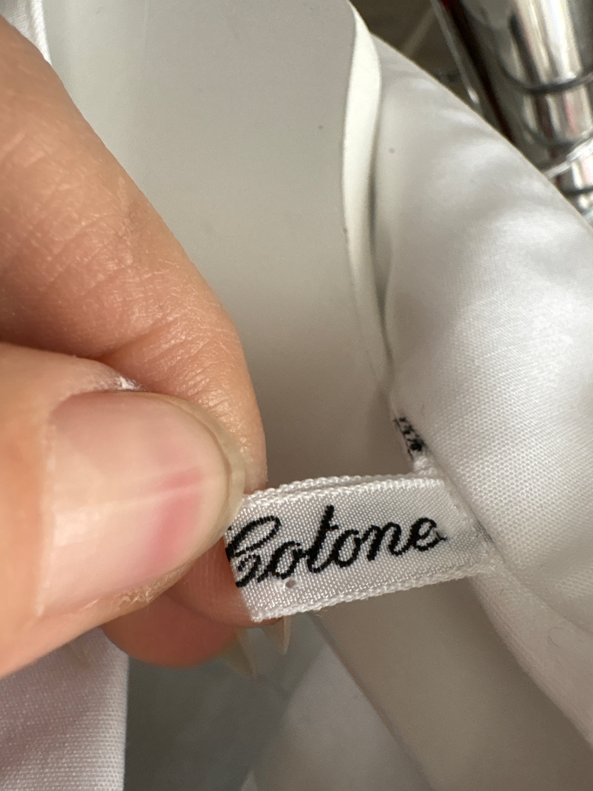 Cămașa Dior de ceremonie cu butoni din bumbac excepțional și plastron plisat