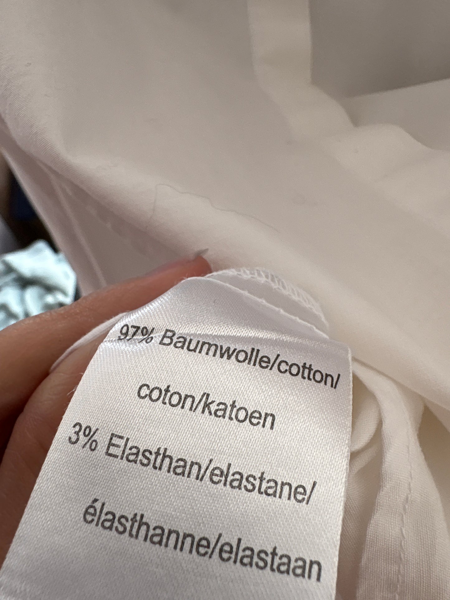 Cămașa cu manșete ultra înalte și nasturi perla din poplin strech