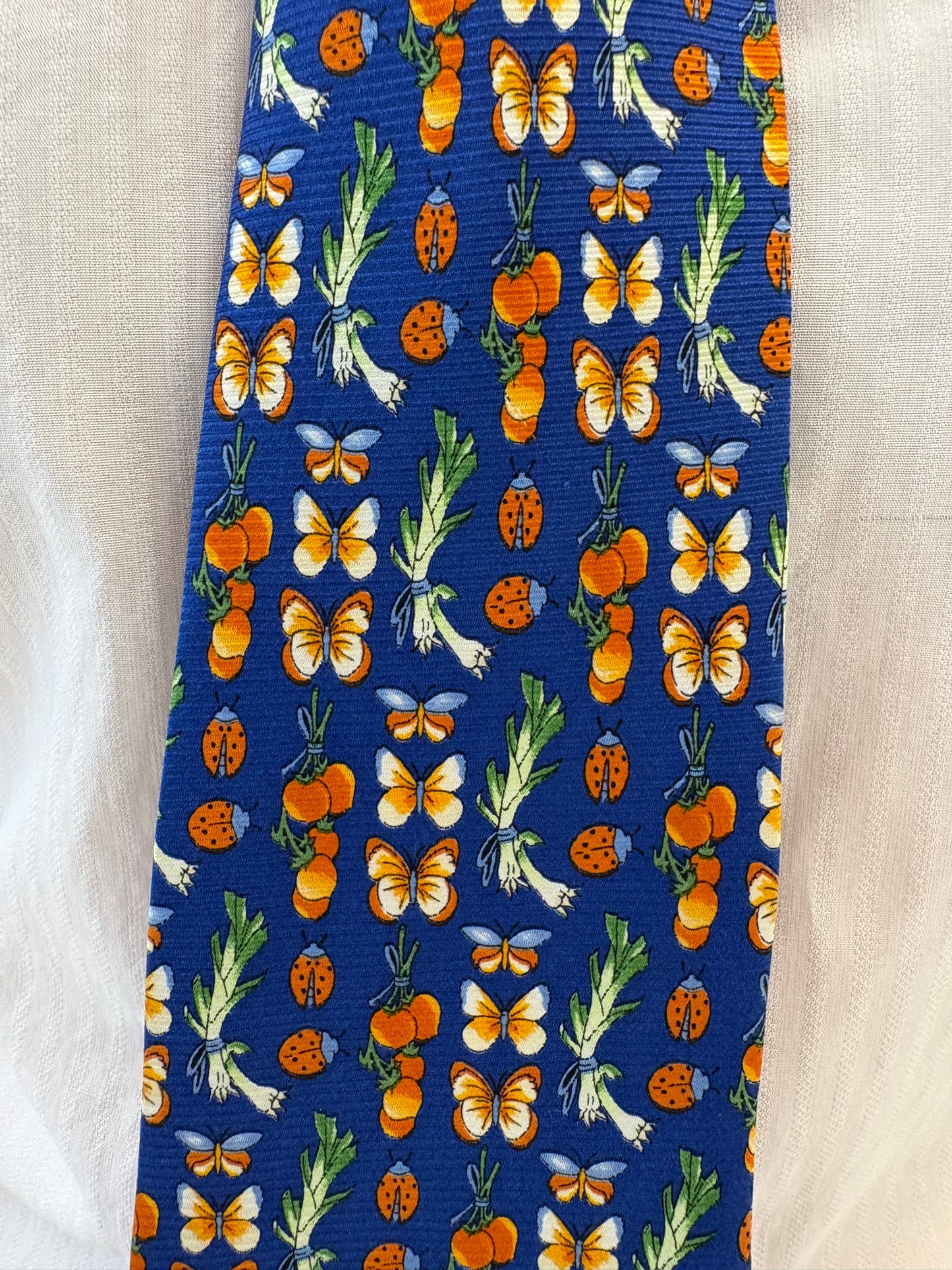 Cravata albastru regal cu print feminin din mătase naturală