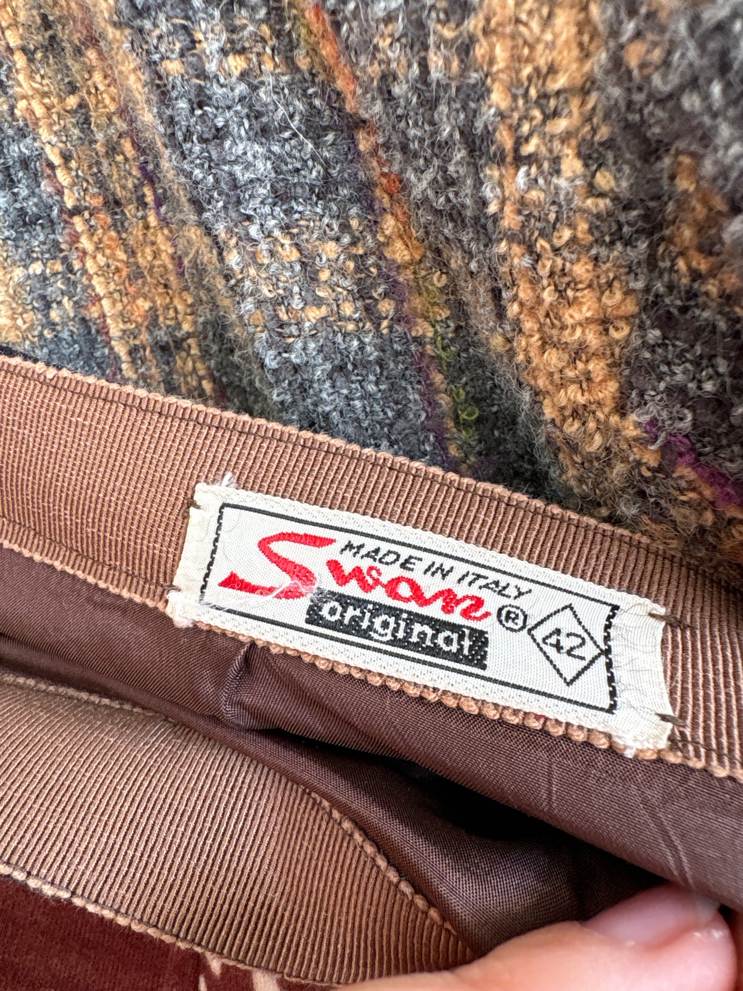 Fustă vintage din lana extrafina chocolate brown cu buline