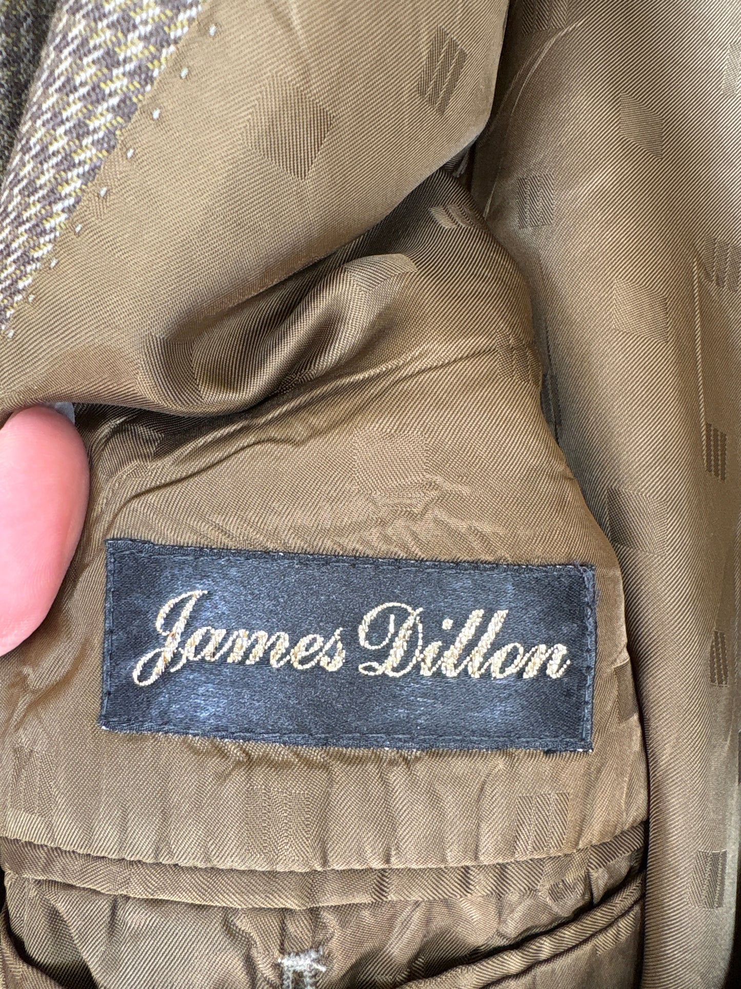 Sacou kaki în carouri fine din lana pura plină extrafina