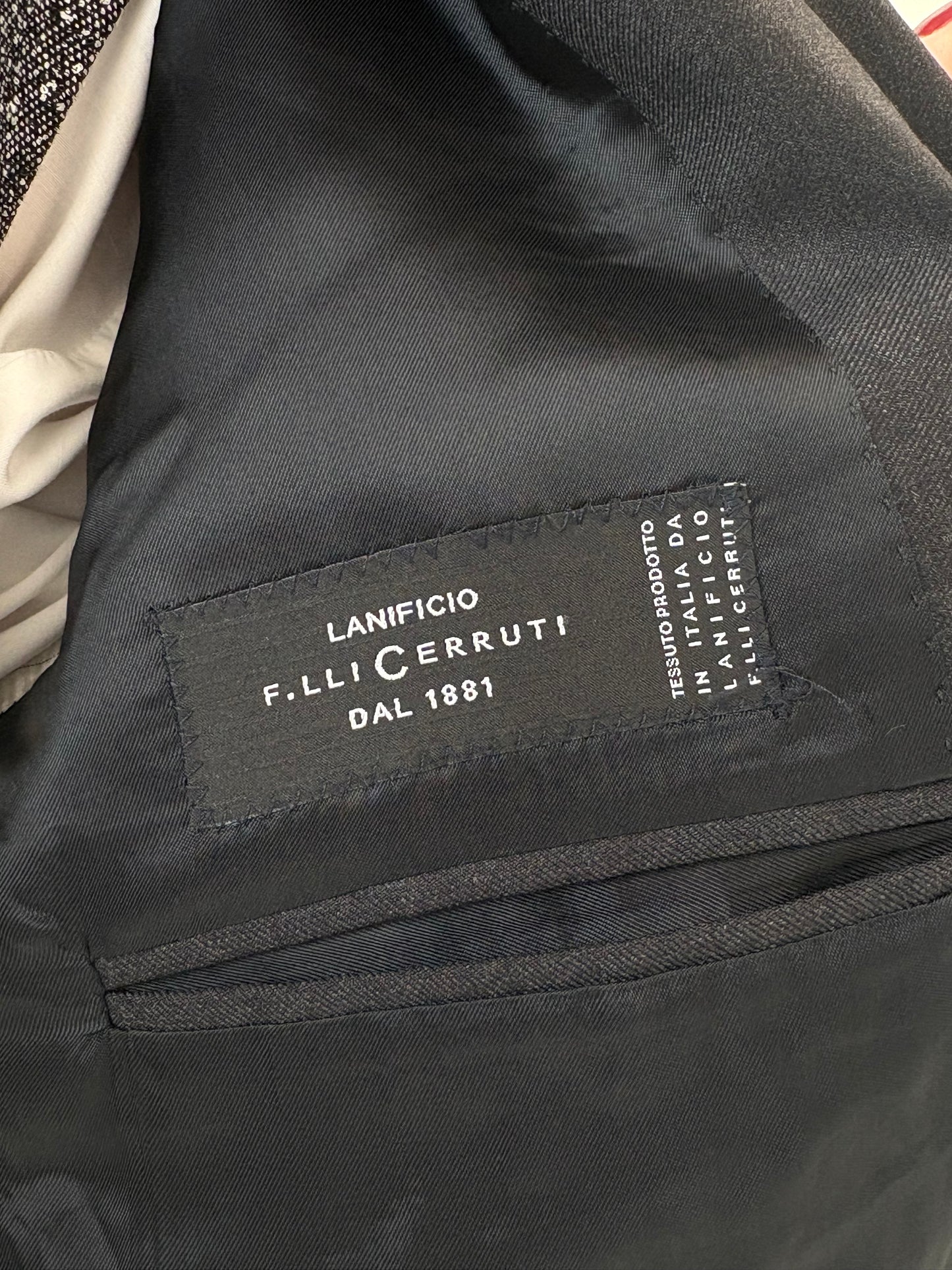 Sacou charcoal gray din stofă ultra luxury Cerutti din cea mai fină lana