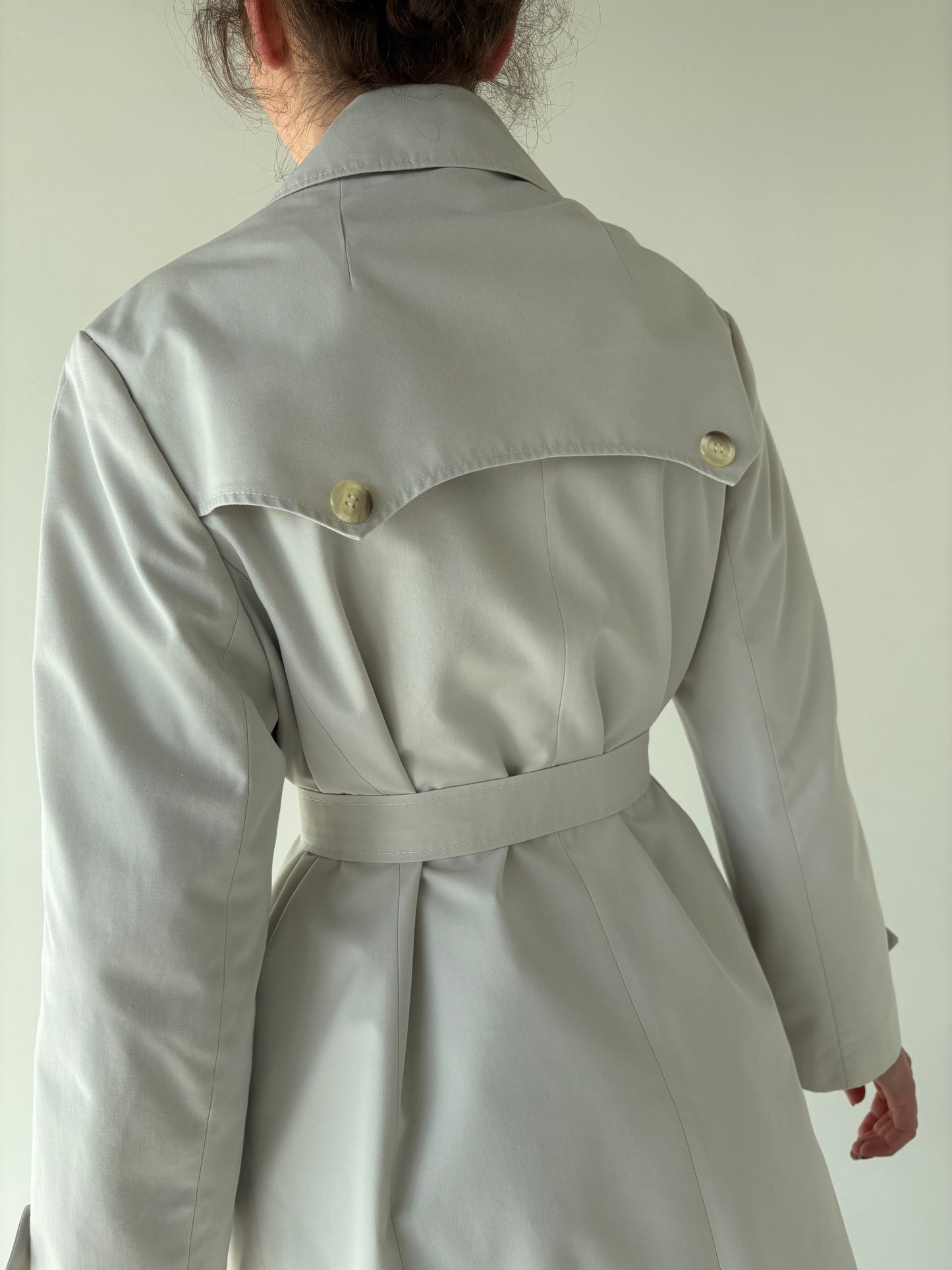 Trench vintage premium impermeabil off white cu talie marcată reglabilă