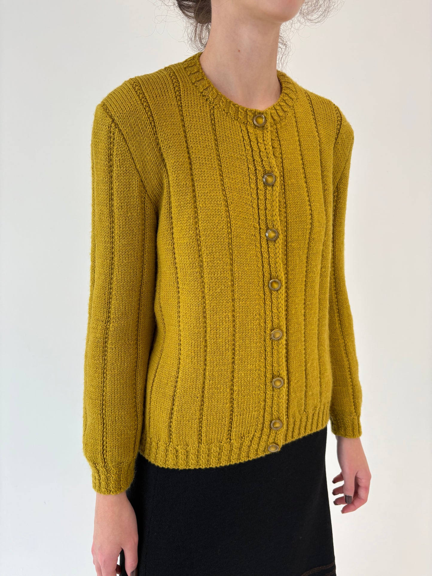 Cardigan vintage mustard green lucrat manual din lana extrafina plină