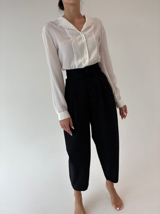 Pantaloni baloon vintage negri cu talie ultra înaltă și pense din stofita