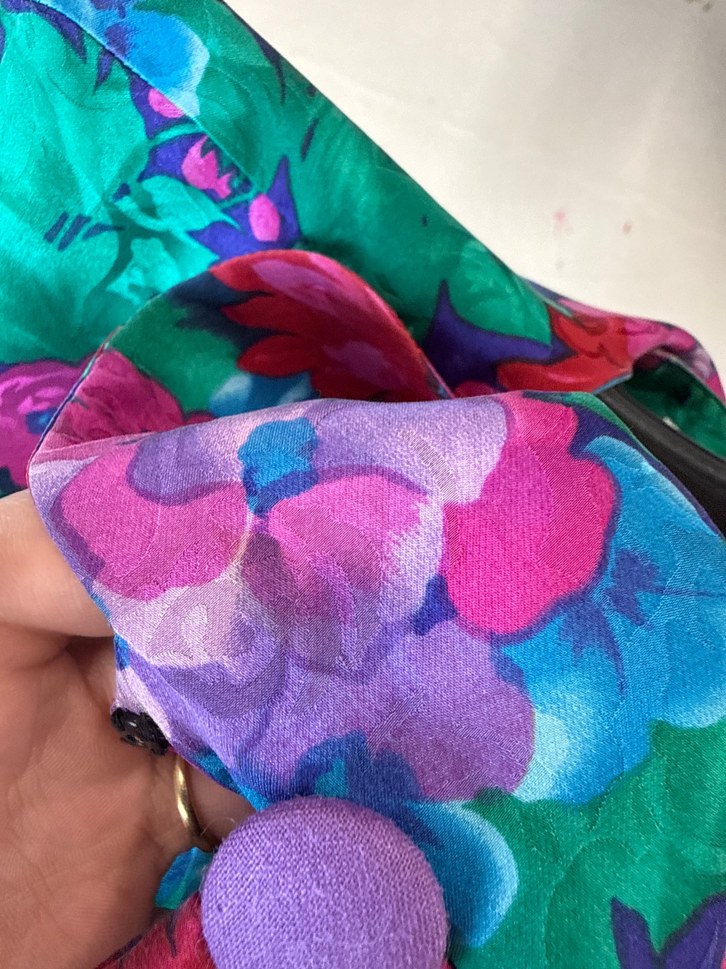 Sacou cambrat petite din mătase naturală cu print floral superb