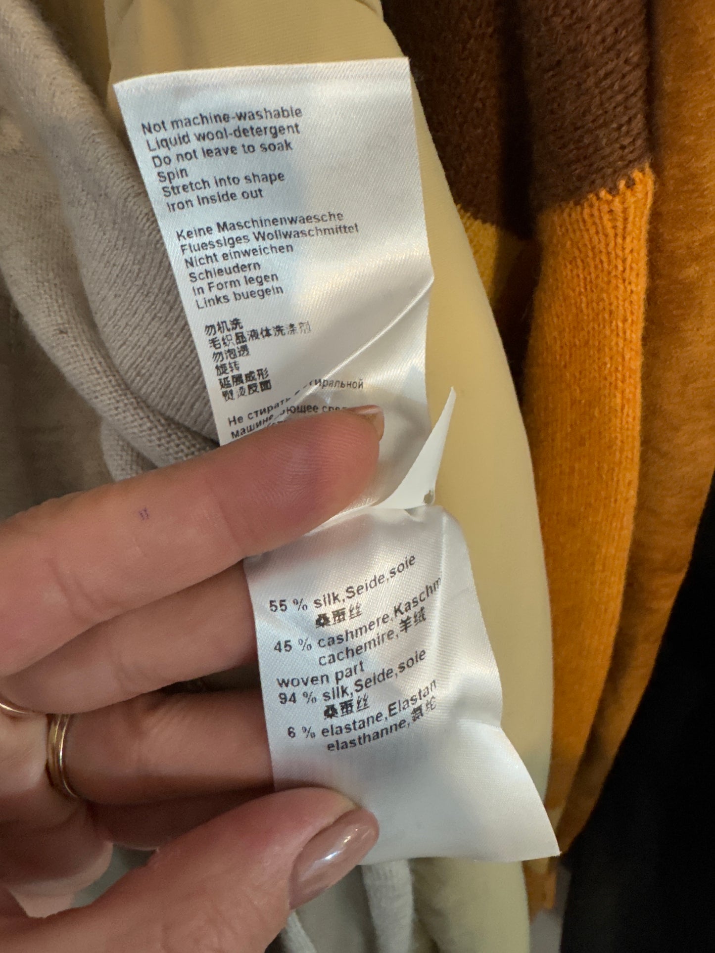 Pantaloni luxury Marc Cain din mătase naturală și cașmir