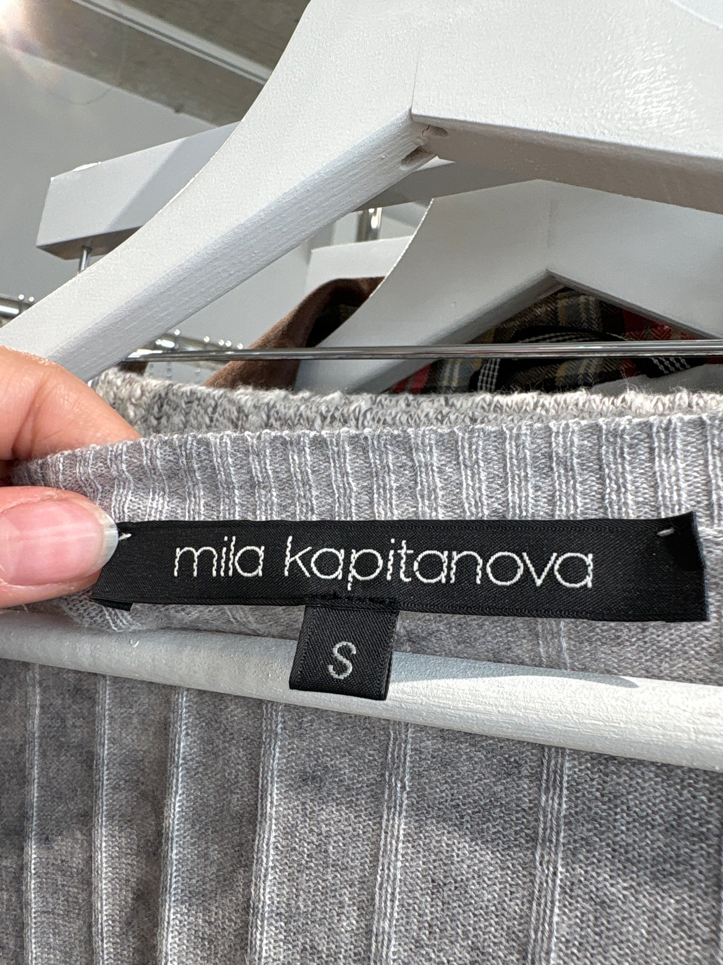 Pulover de designer din lana merino extrafina subtire cu decolteu generos