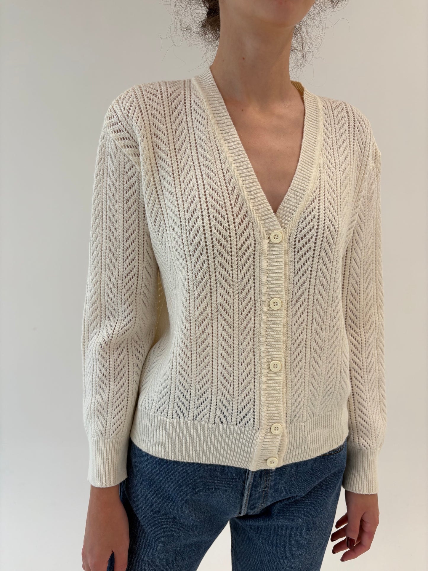 Cardigan vintage butter white dantelat din cea mai fină lana de gramaj mare