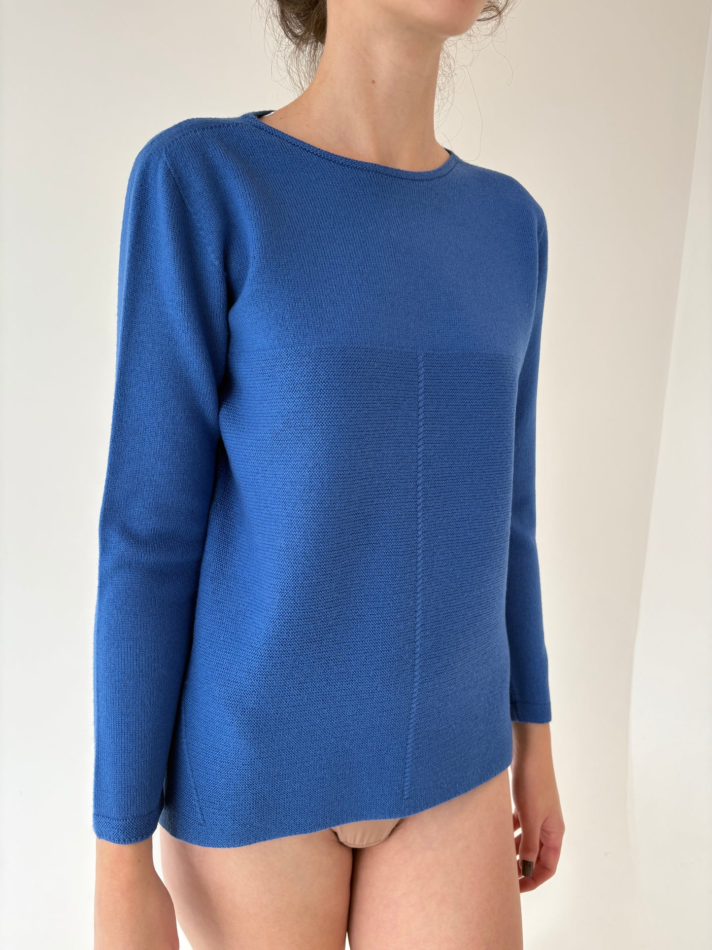 Pulover italian albastru ciel din lana merino extrafina de gramaj mare
