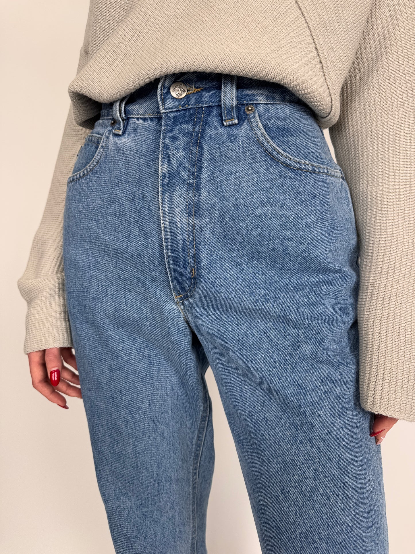 Jana și vintage tall mom fit cu talie înaltă classic wash