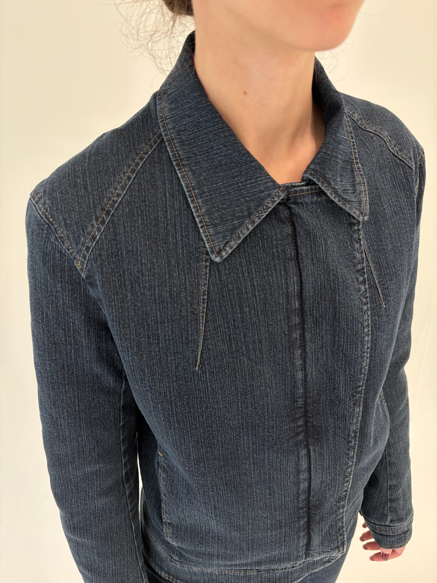 Geacă de jeans de brand luxury Luisa Cerano cu interior matlasat dark wash