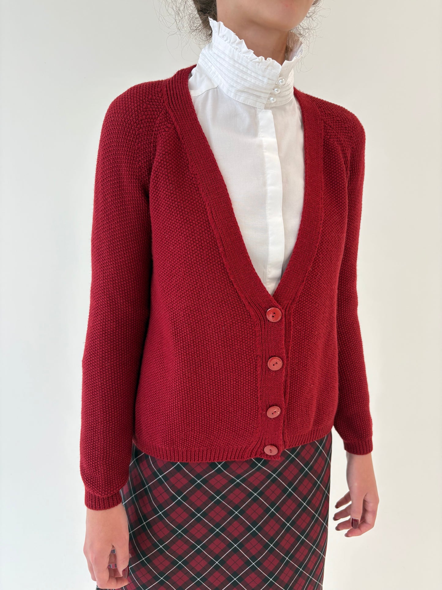 Cardigan oxblood italian din lana merino extrafina de gramaj mare
