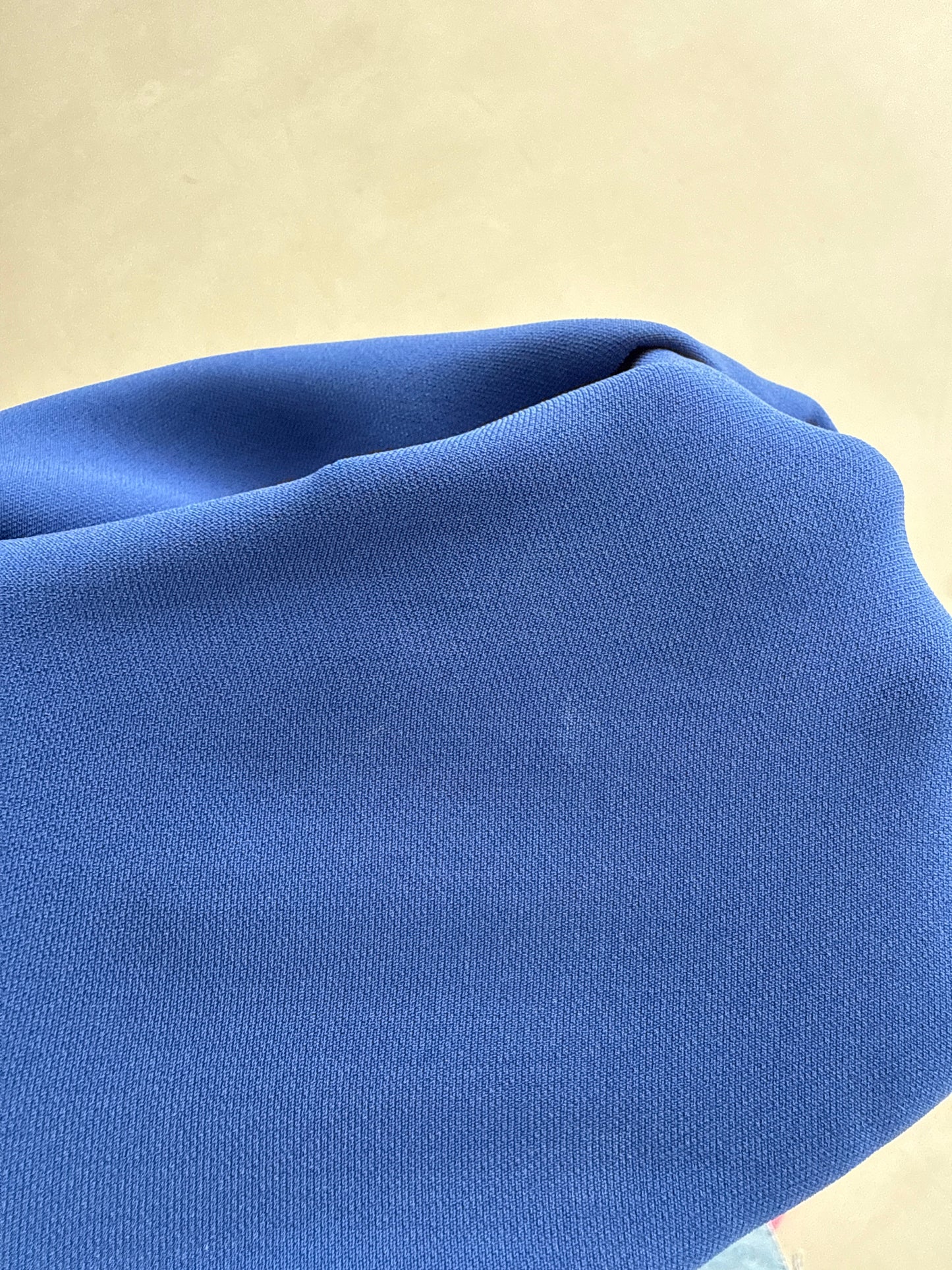 Rochie Max Mara de la business la cocktail albastru regal