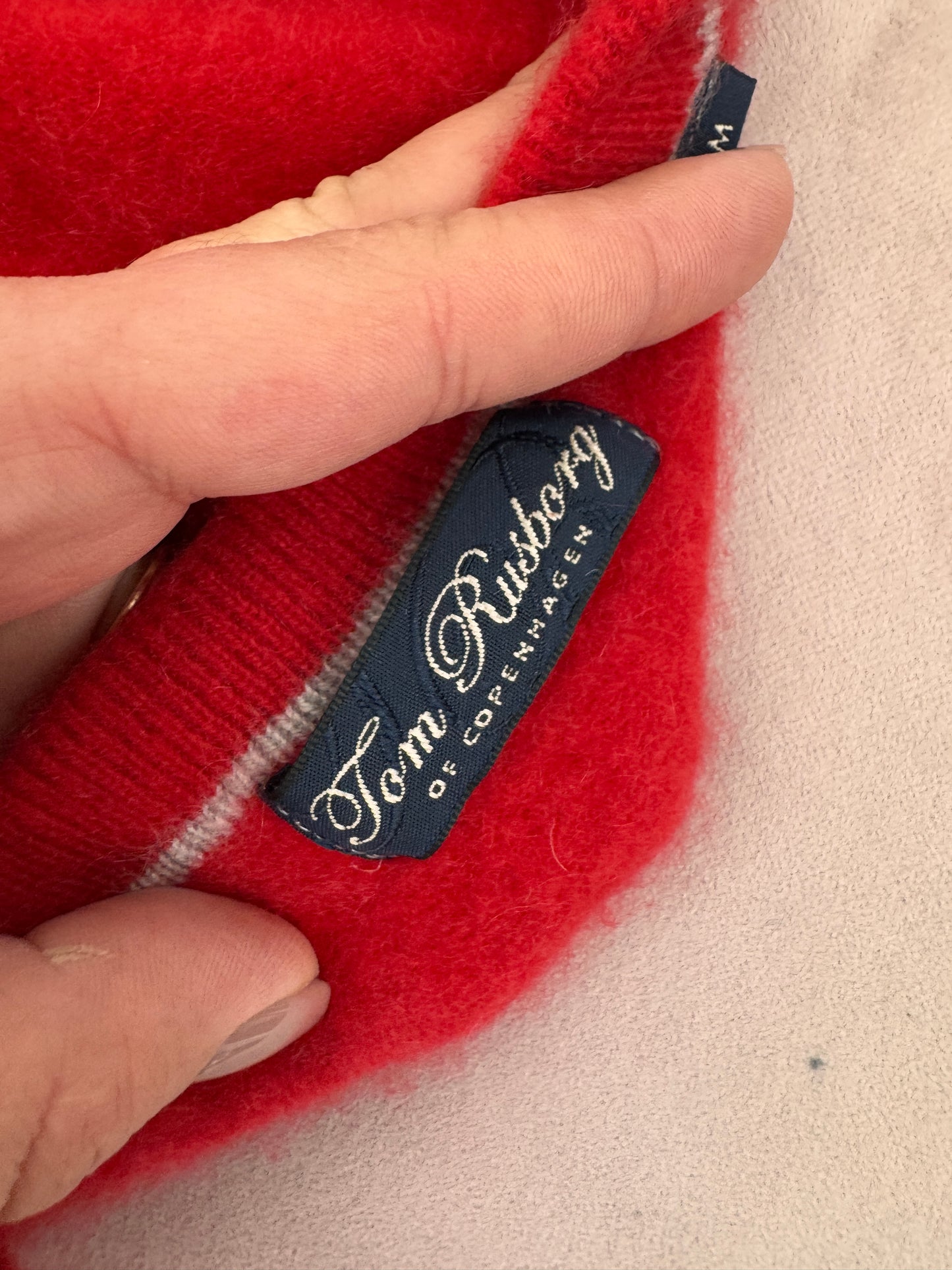 Pulover petite cherry red din cașmir gros multiply