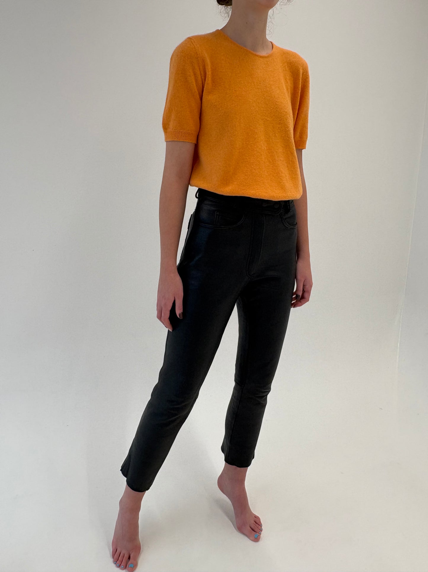 Pantaloni din piele naturală extrem de fină