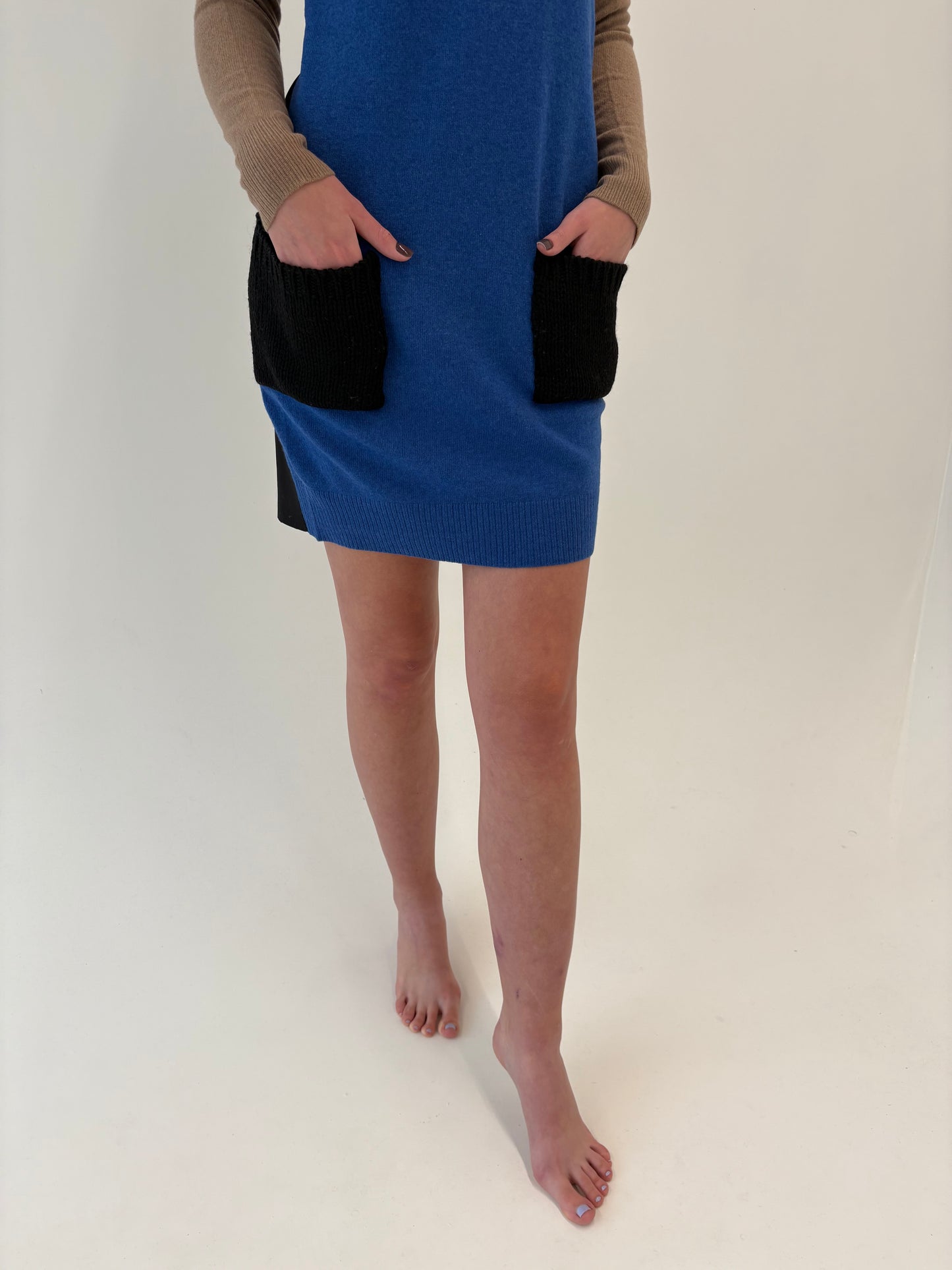 Rochie cu influențe casual colorblock din lana extrafina