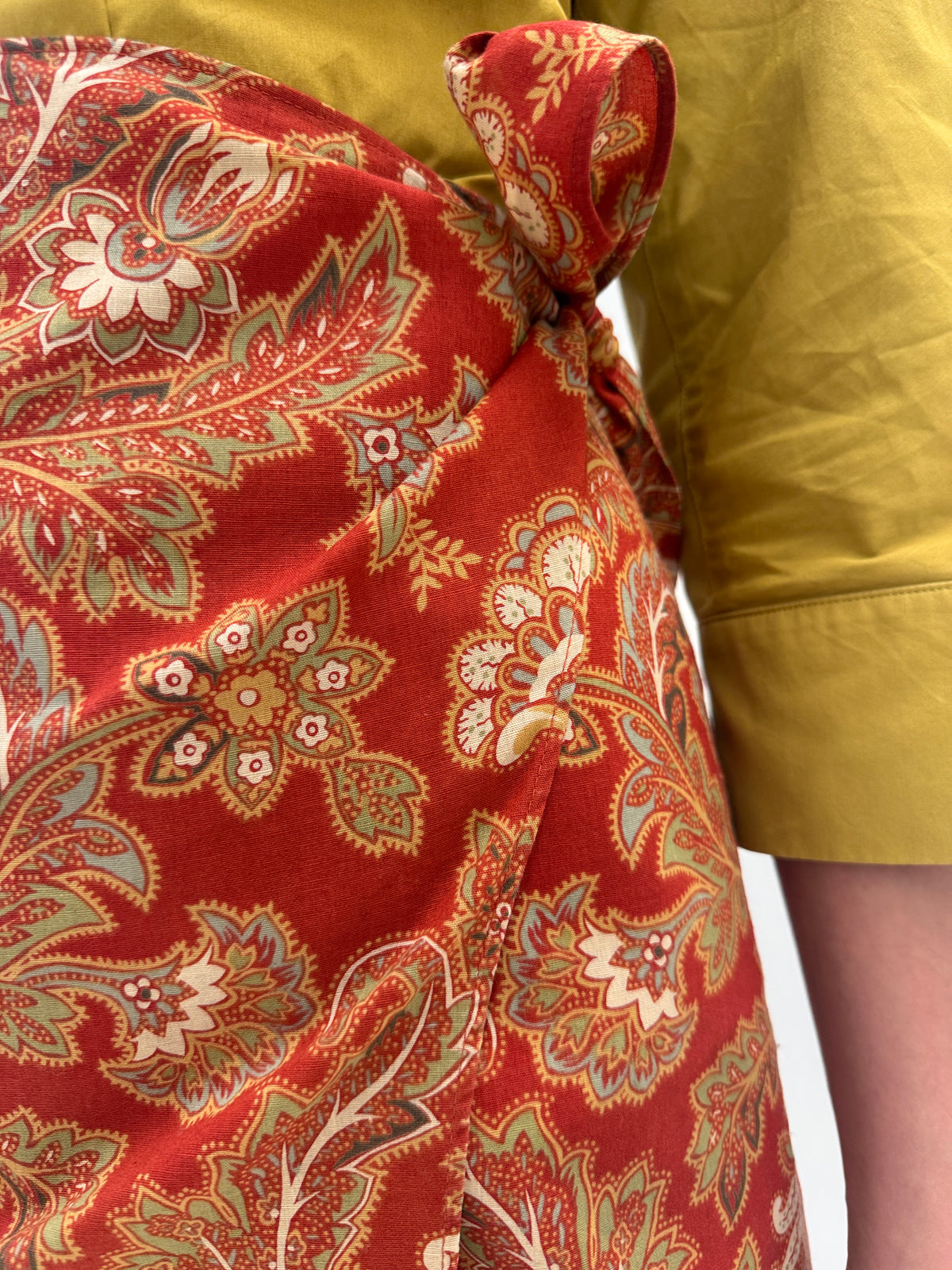 Fustă Ralph Lauren petrecută cin cea mai fină pânză de bumbac cu print paisley