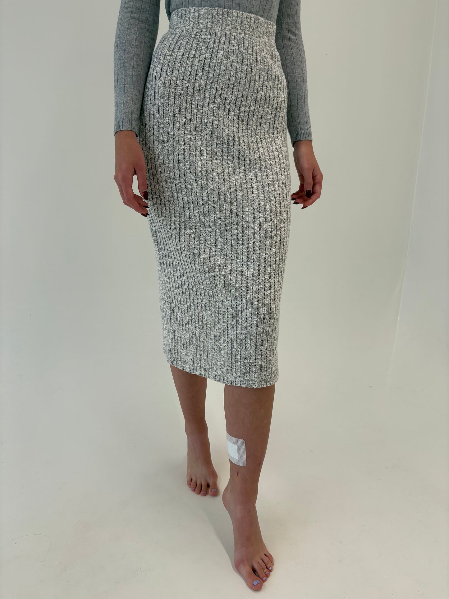 Fustă midi spre maxi din jerse de lana extrafina cu talie ultra înaltă