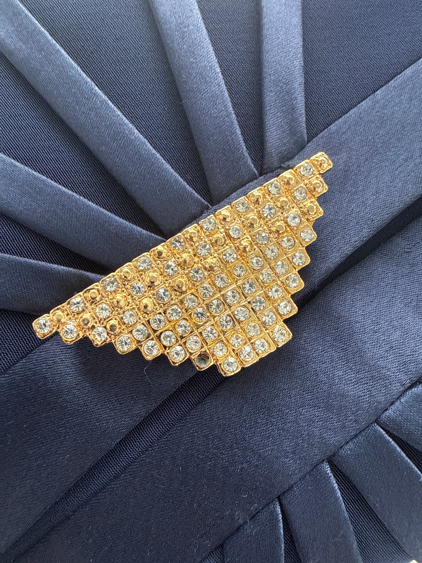 Sacou couture de brand luxury italian de occasionwear cambrat cu închidere bijterie