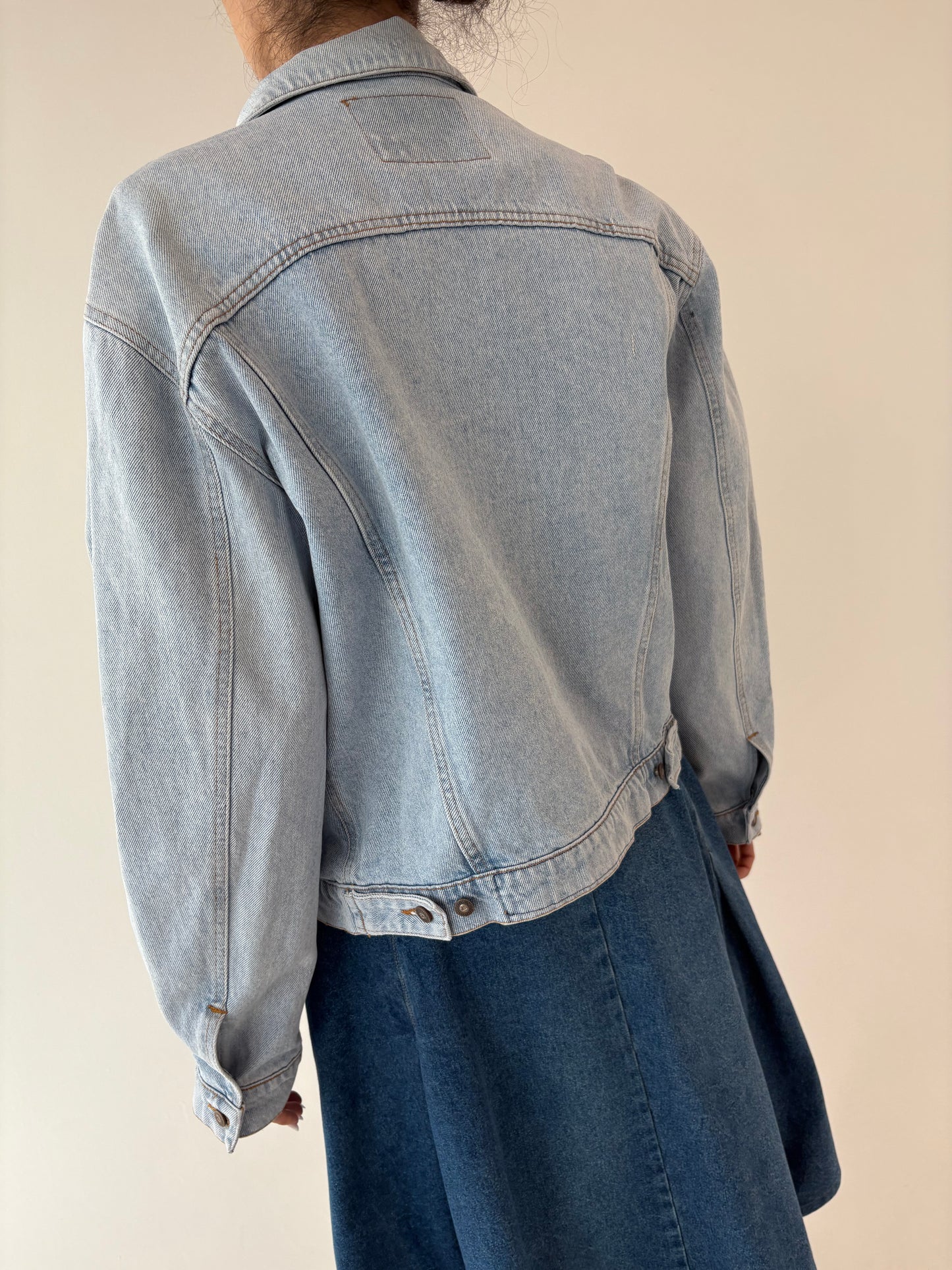 Geacă old vintage anii 80 din jeans tall