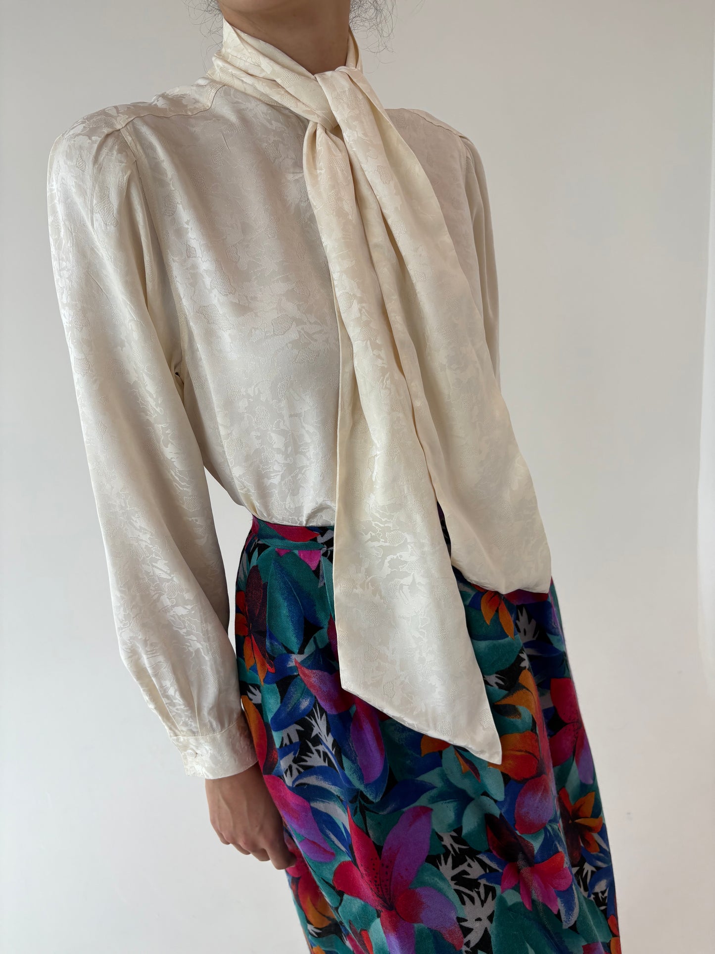 Cămașa vintage luxury din jacquard de mătase naturală superb