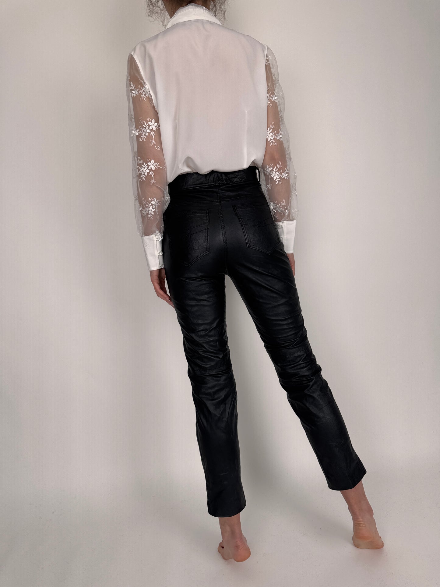 Pantaloni din piele naturală foarte moale cu talie ultra înaltă