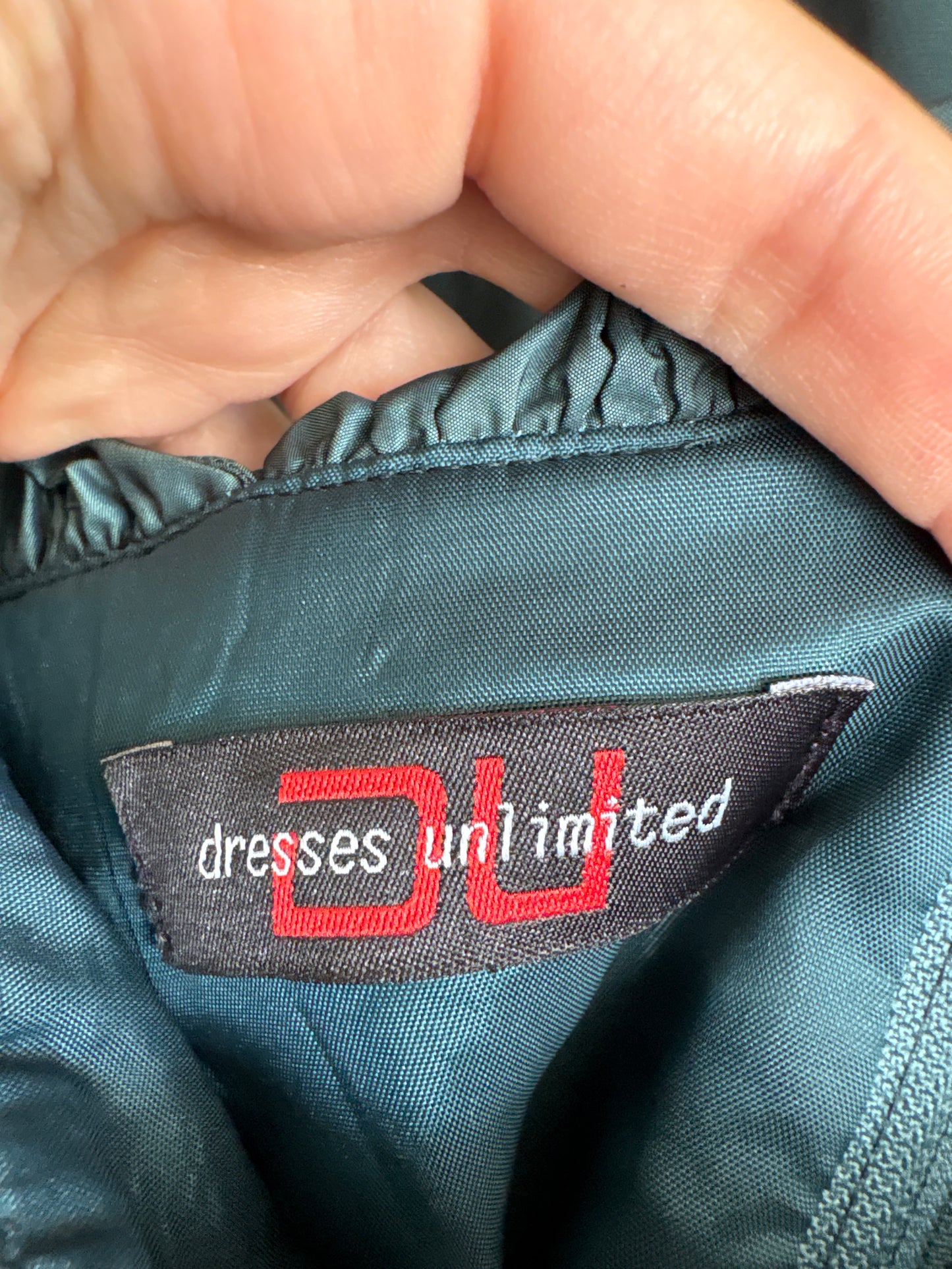Set excepțional de seară cu corset fronsat și fustă în croi de ani 50