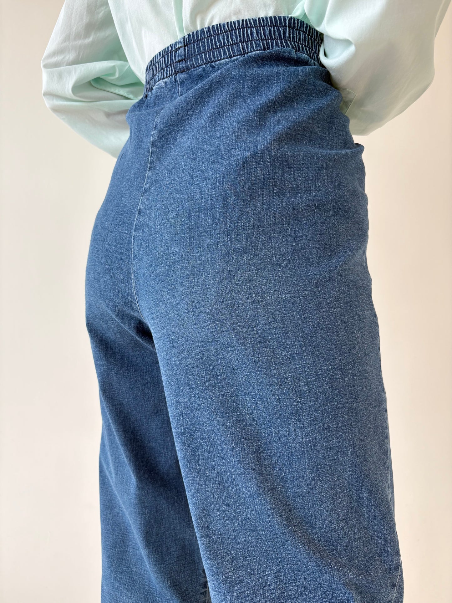 Jeans vintage ultra confort modelator classic wash cu talie mai generoasă