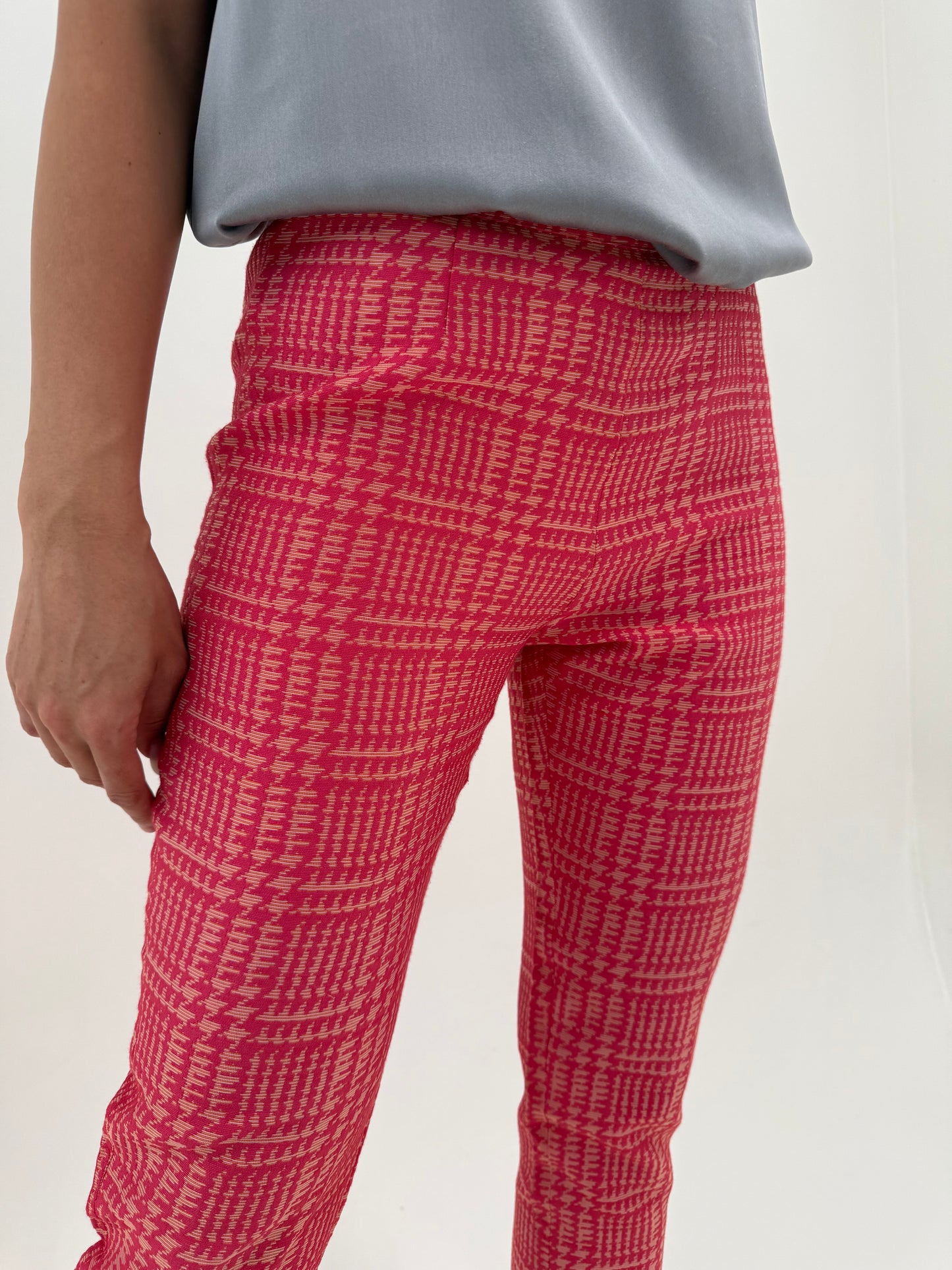 Pantaloni petite de designer italian pied de coq din jacquard cu talie ultra înaltă
