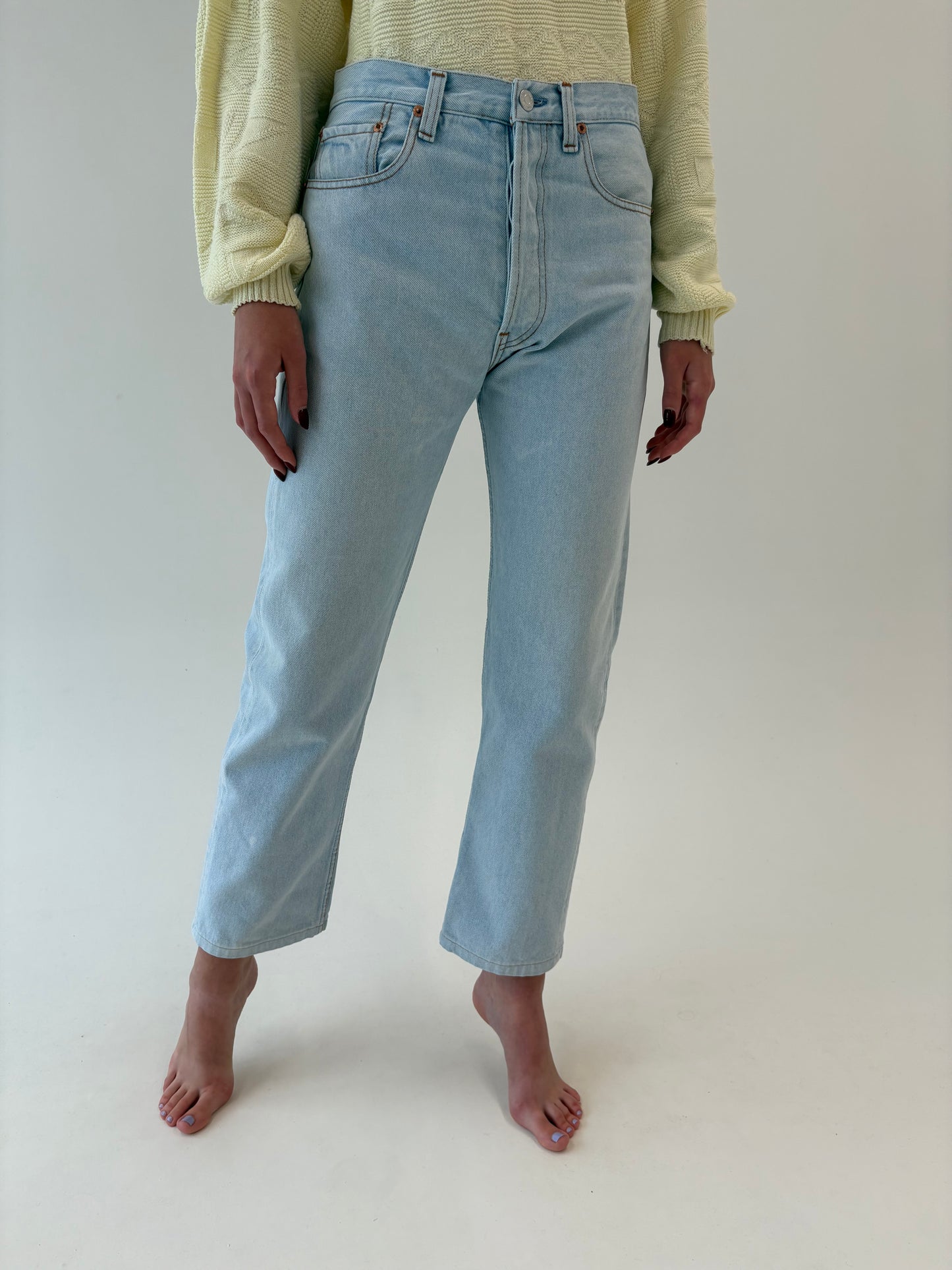 Jeans vinatge Levi’s 501 cu talie înaltă