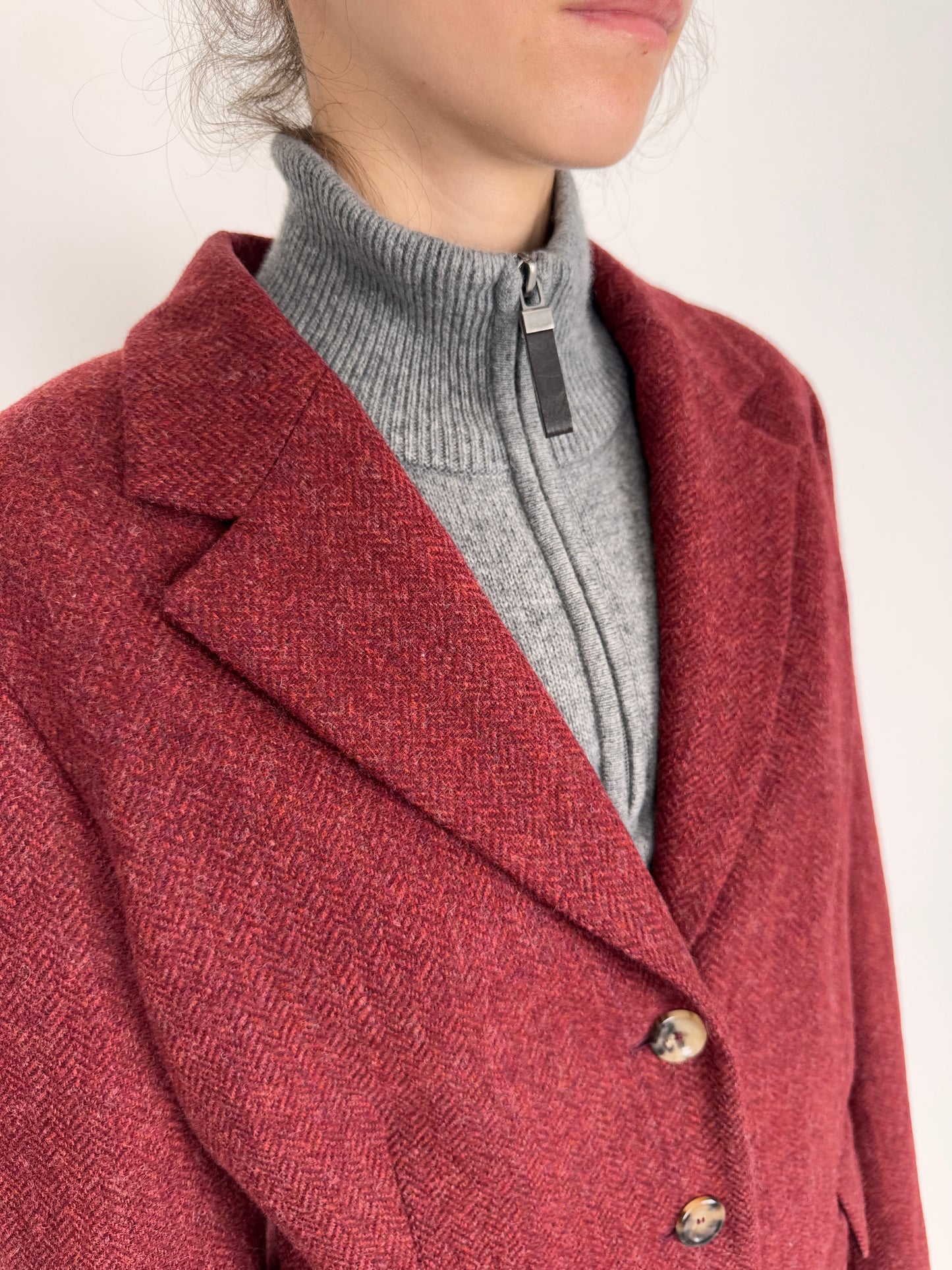 Sacou din tweed plin de lana blush red