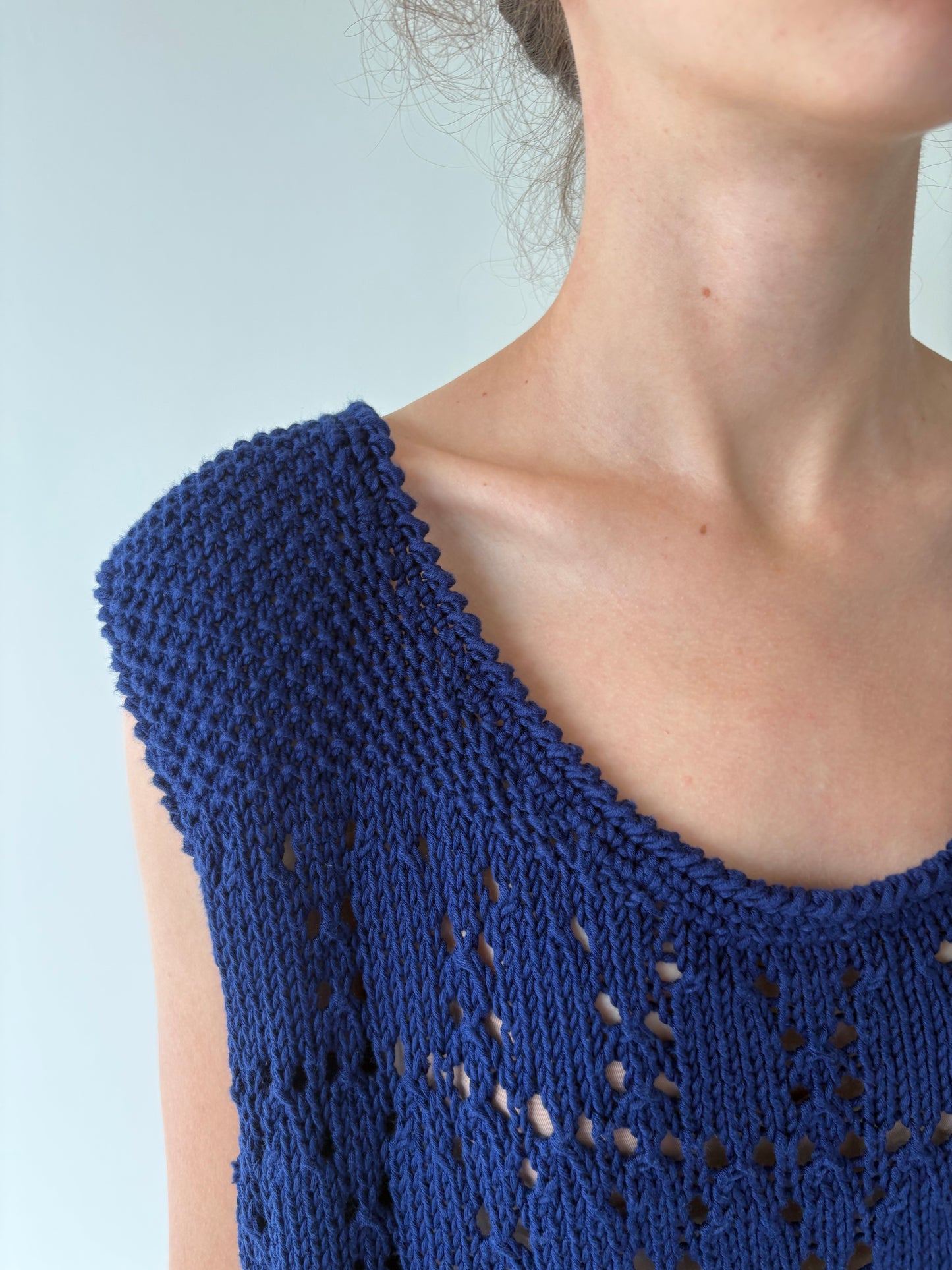 Top vintage albastru cerneală din jerse dantelat