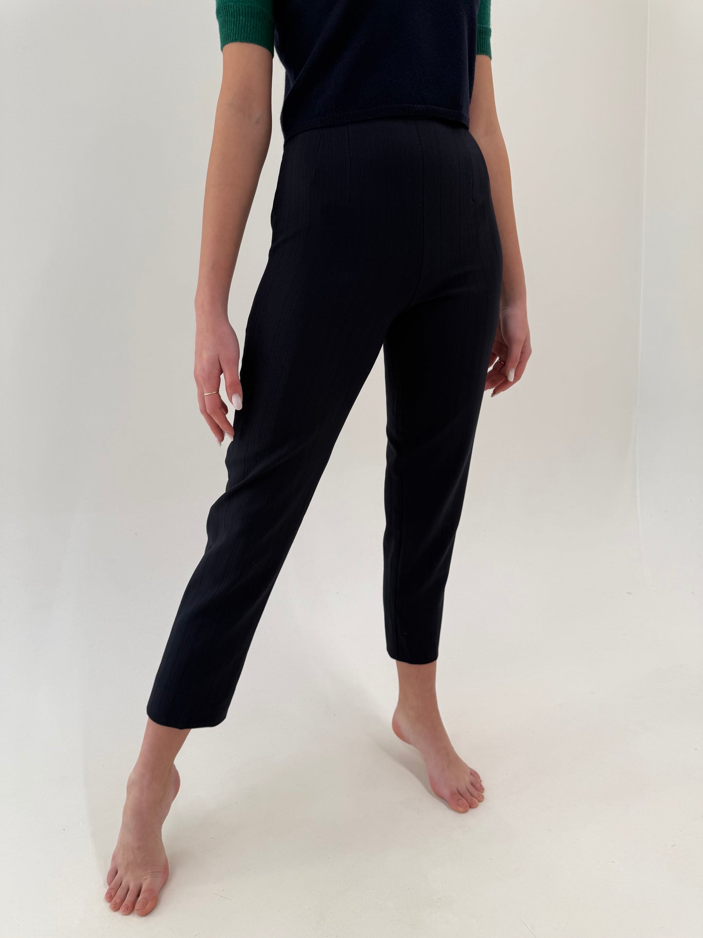 Pantaloni de brand luxury italian navy cu talie înaltă și croi țigaretă