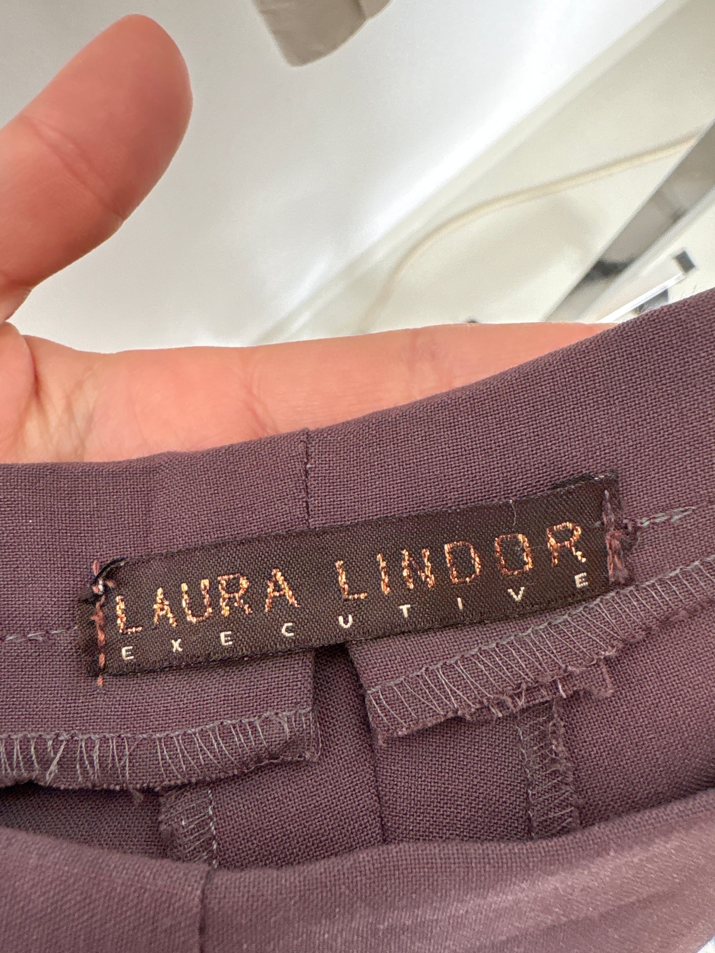 Pantaloni aubergine business petite din lanita extrafina modelatoare