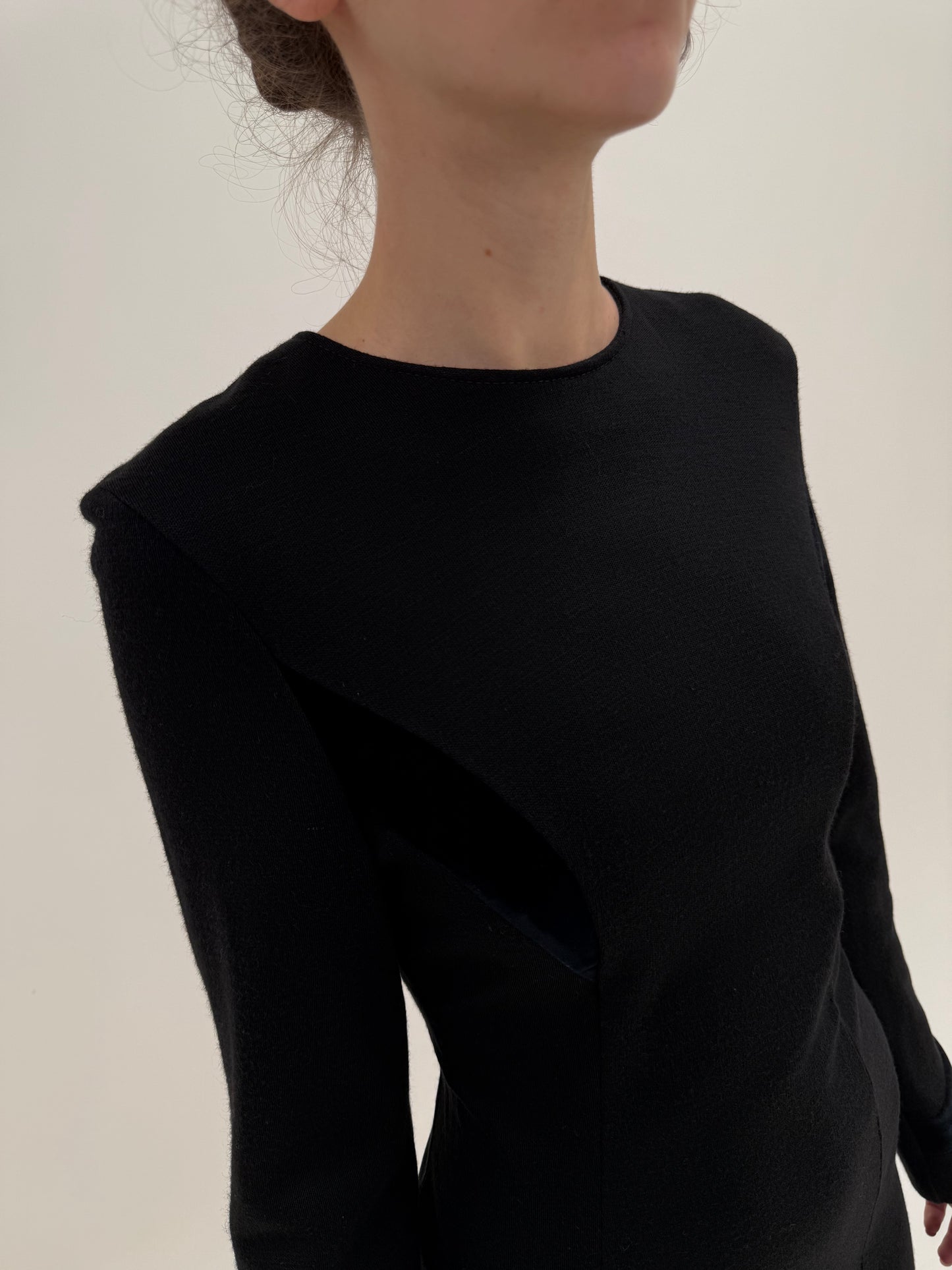 LBD vintage cu inserție chic de catifea din lana extrafina