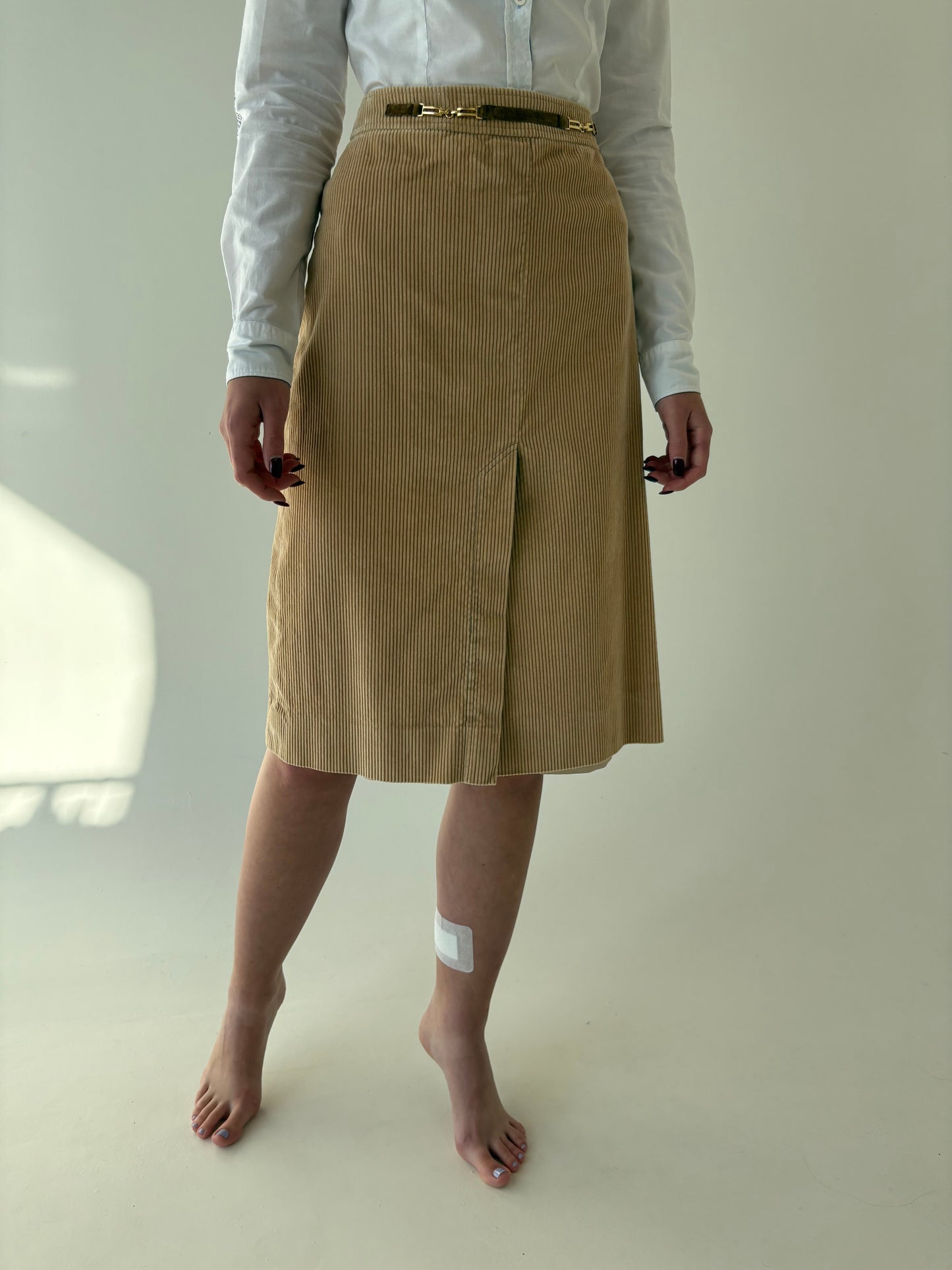 Fustă vintage camel din corduroy în stil Celine cu decorațiune metalică
