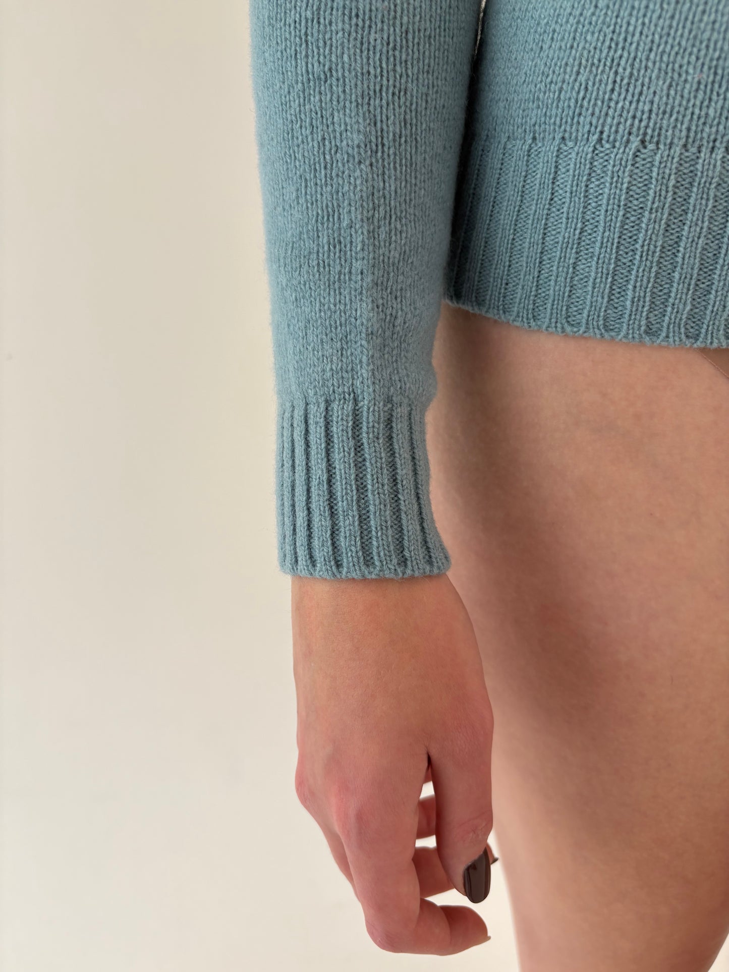 Cardigan iceberg blue grosut din lana plină shetland
