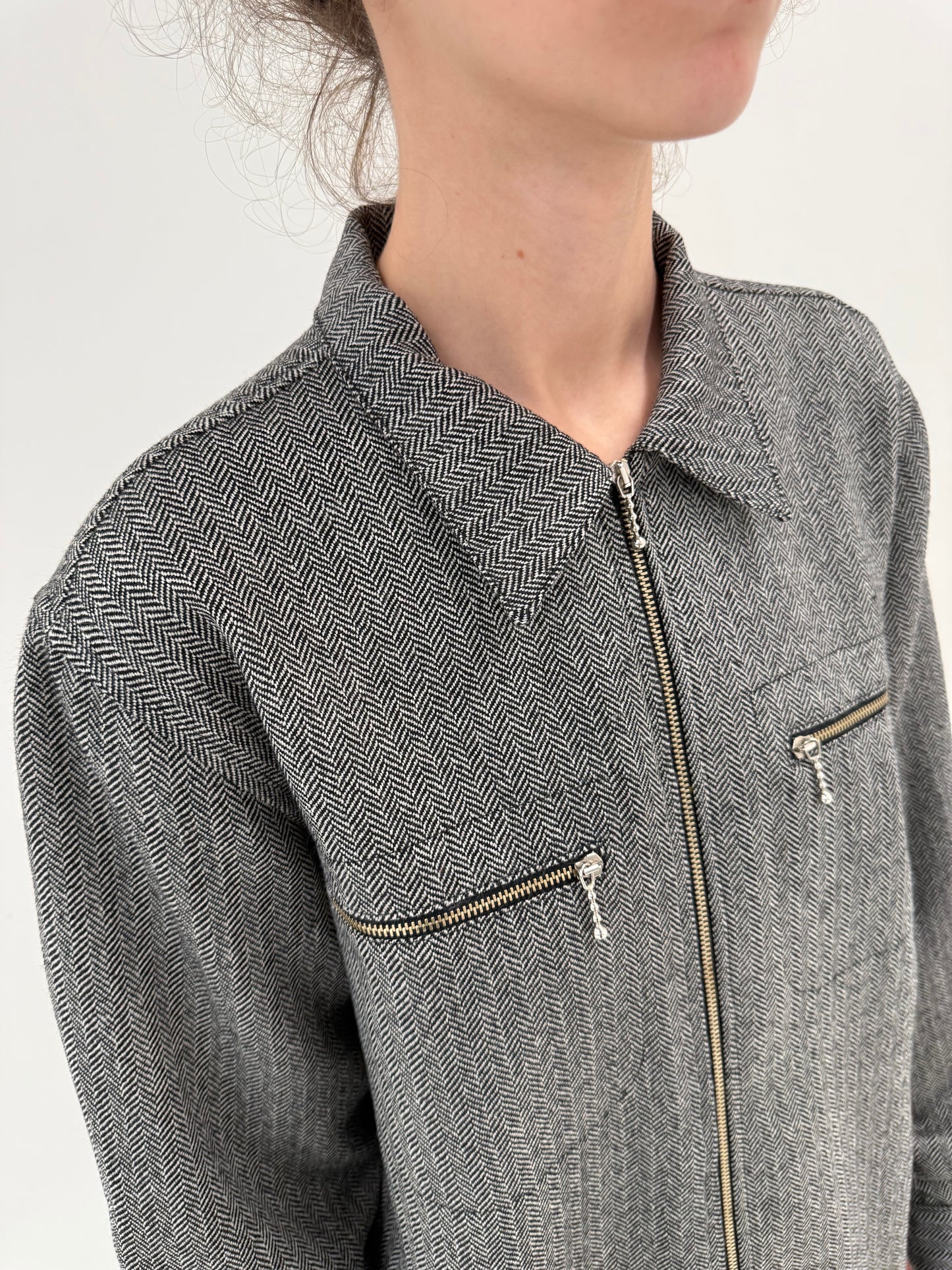 Cămașa groasă italiana din lana extrafina Chevron alb-negru