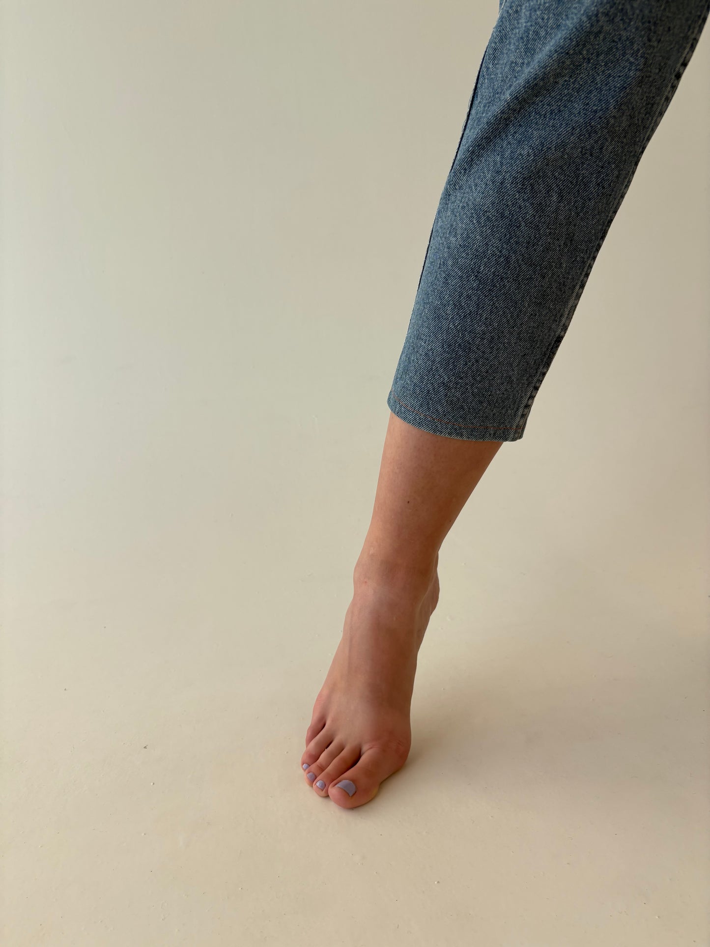 Jeans vintage premium mom fit cu talie înaltă
