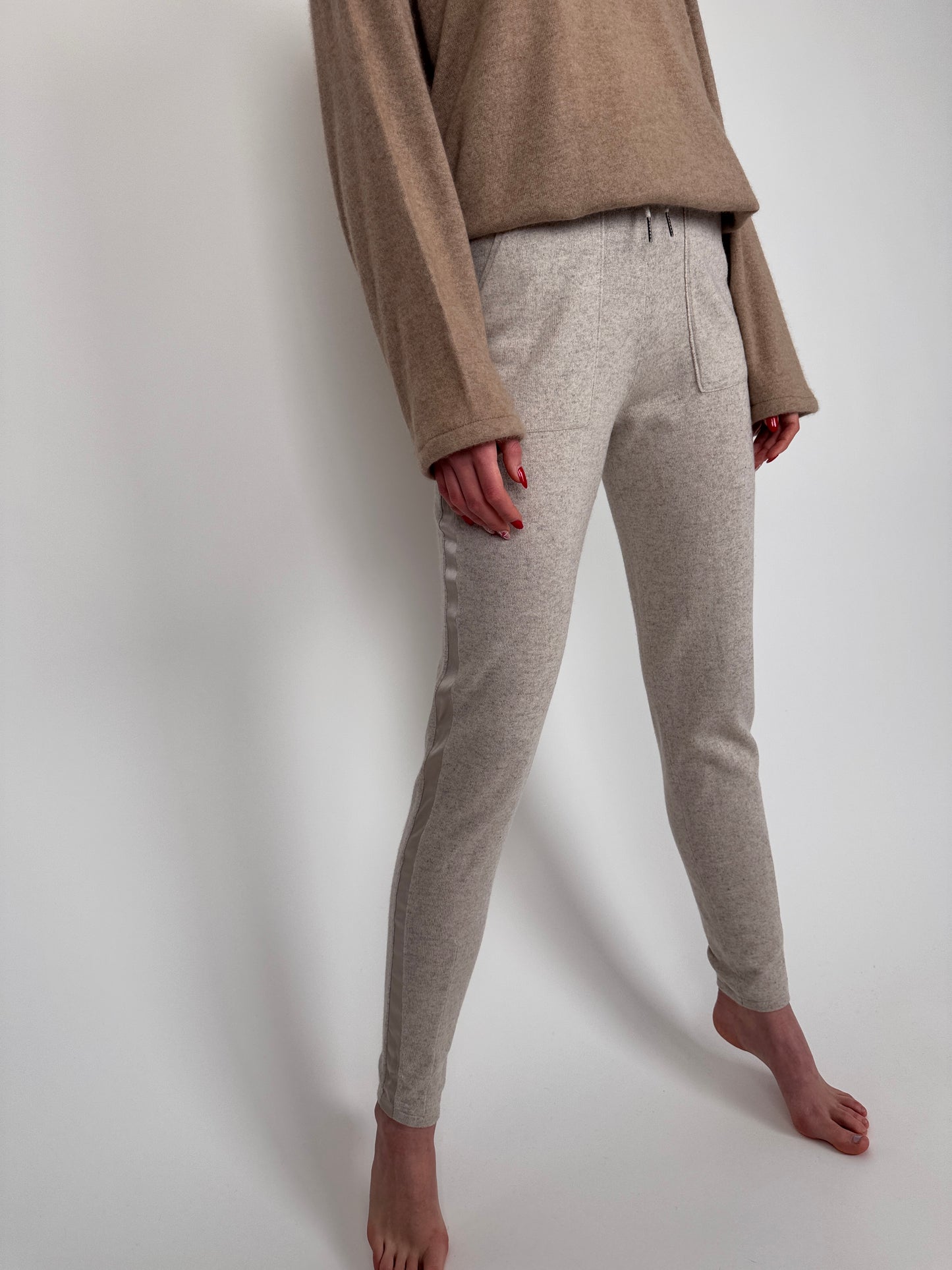 Pantaloni luxury Marc Cain din mătase naturală și cașmir