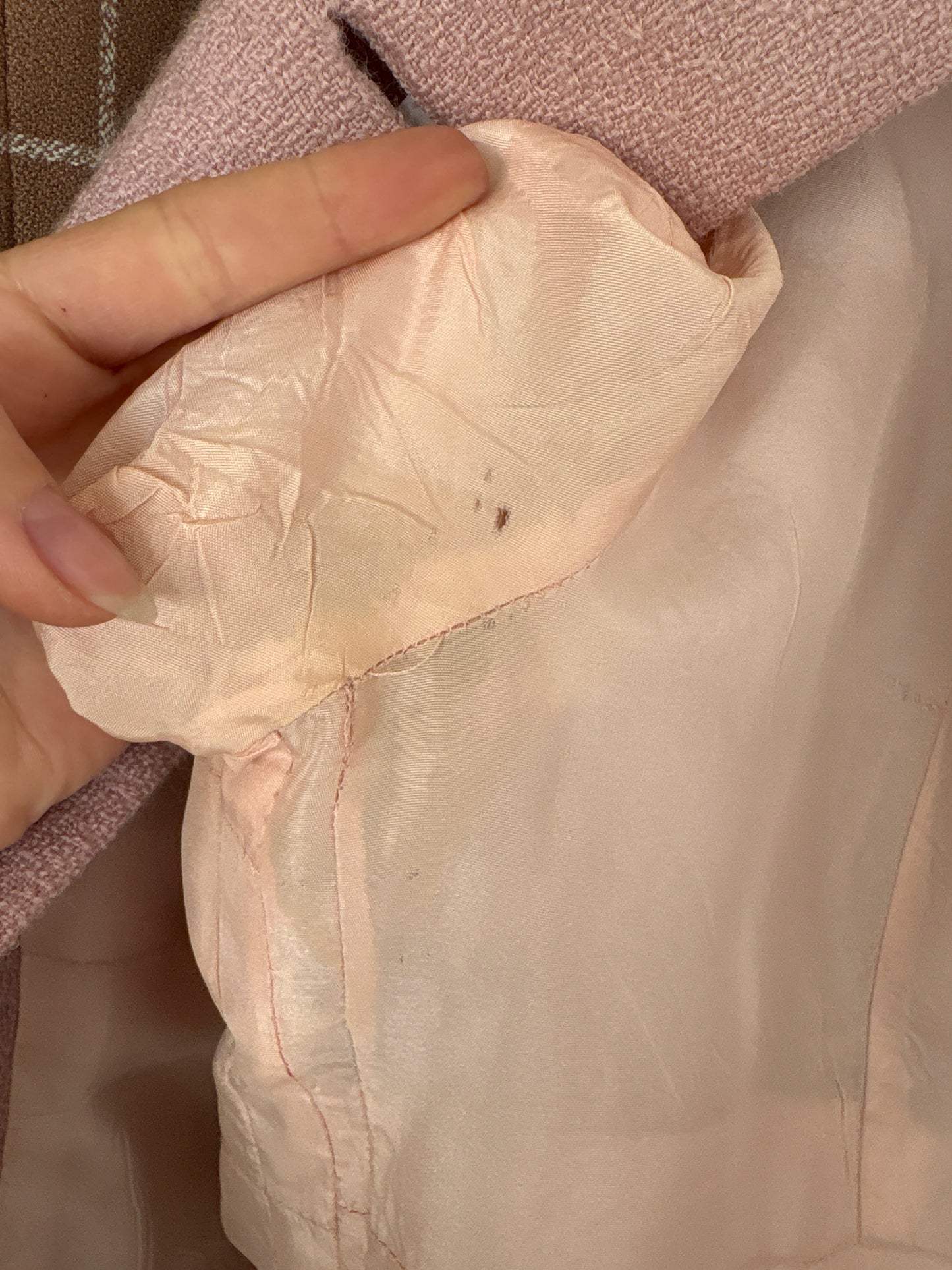 Sacou vintage cambrat powder pink cu talie marcată și nasturi superbi