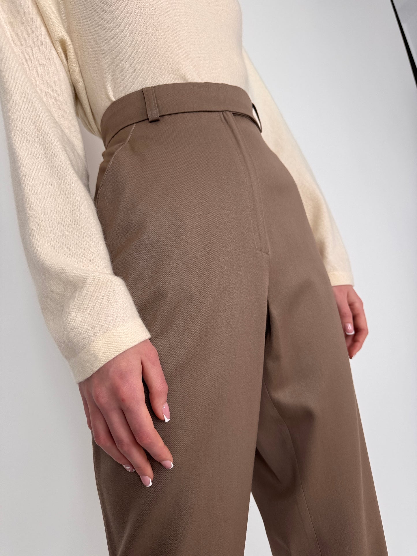 Pantaloni luxury Max Mara cu talie ultra marcată înaltă dark nude