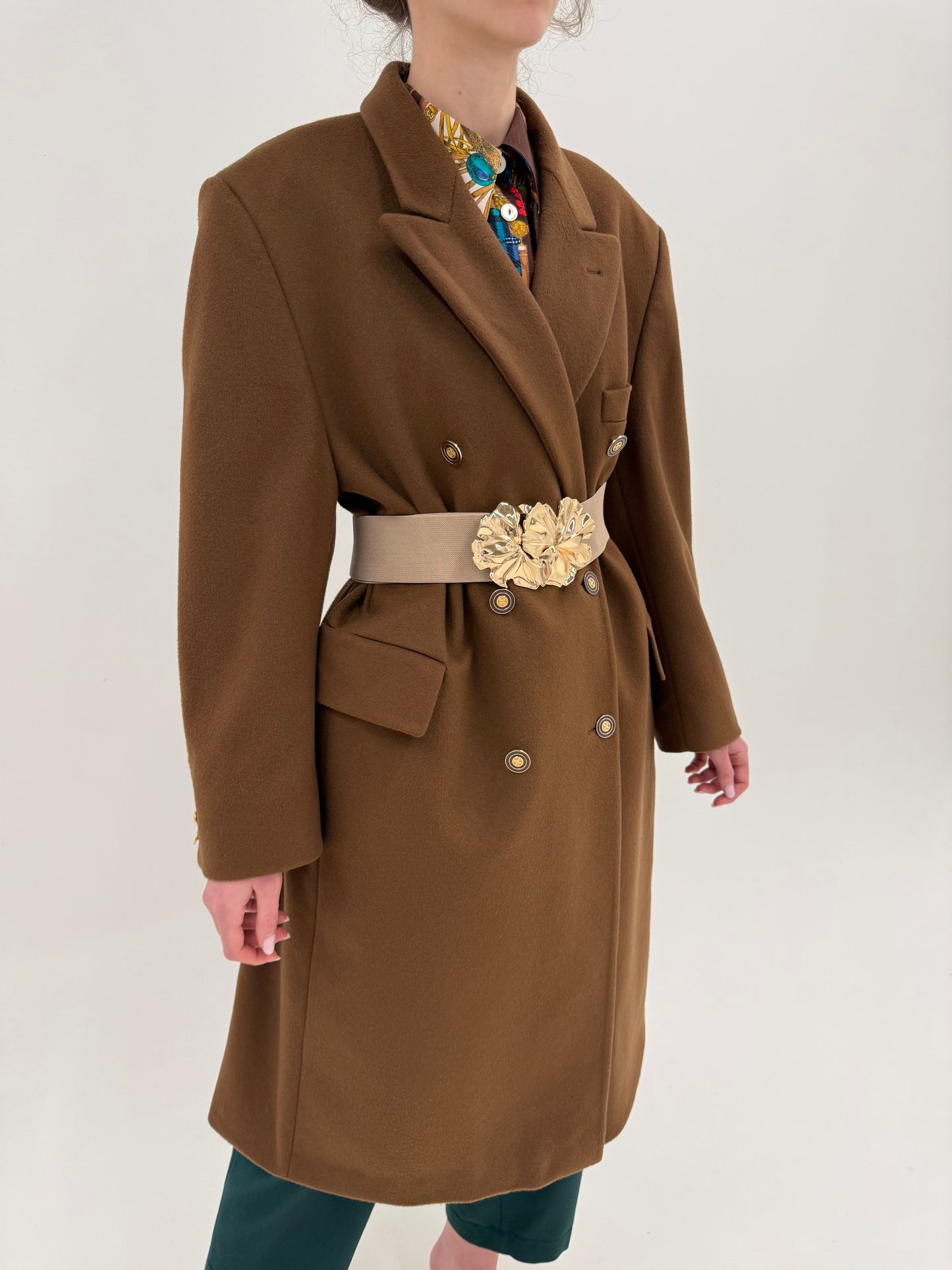 Palton caramel brown cu închidere dublă din stofă de lana extrafina