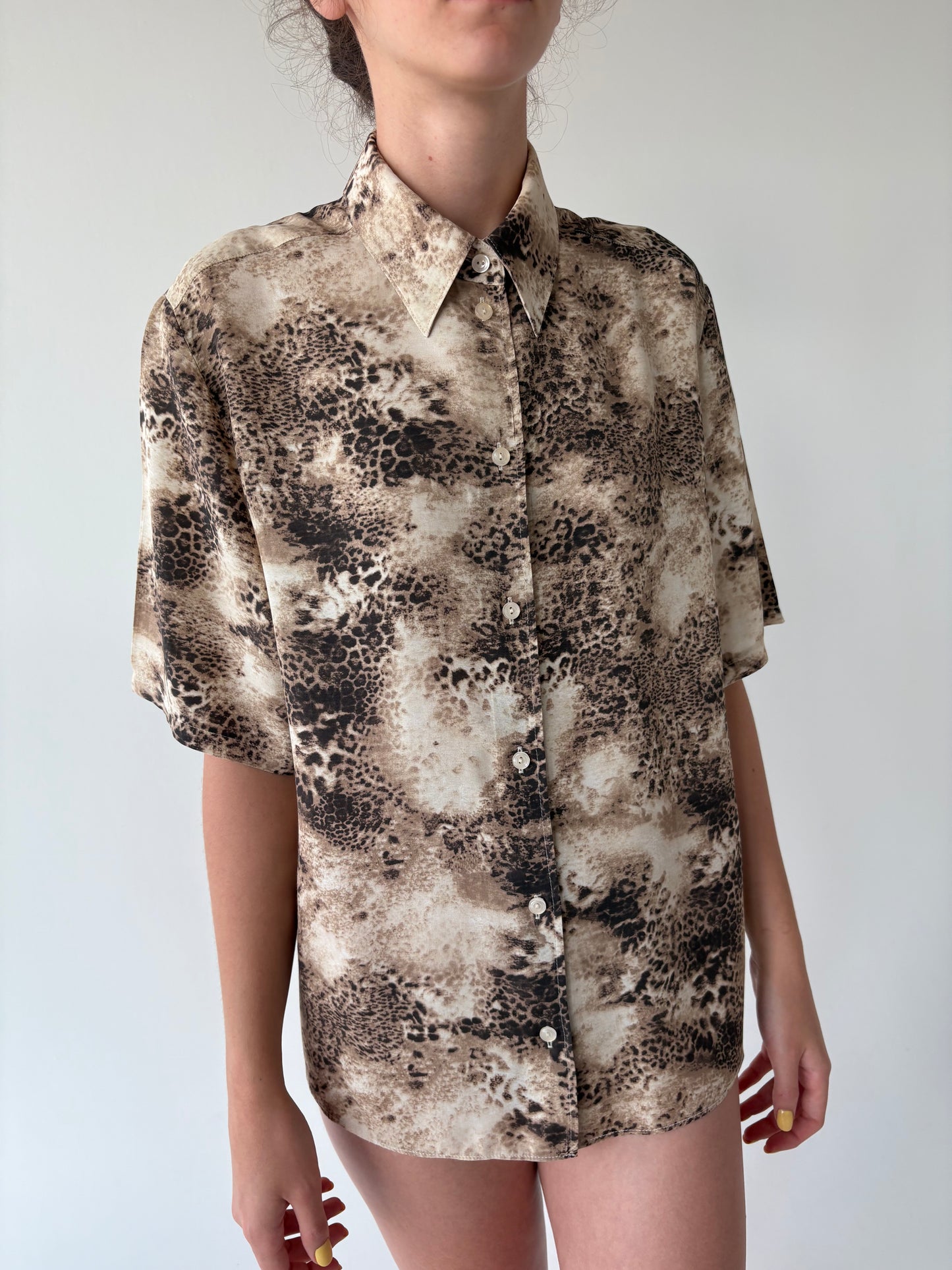 Cămașa vintage animal print