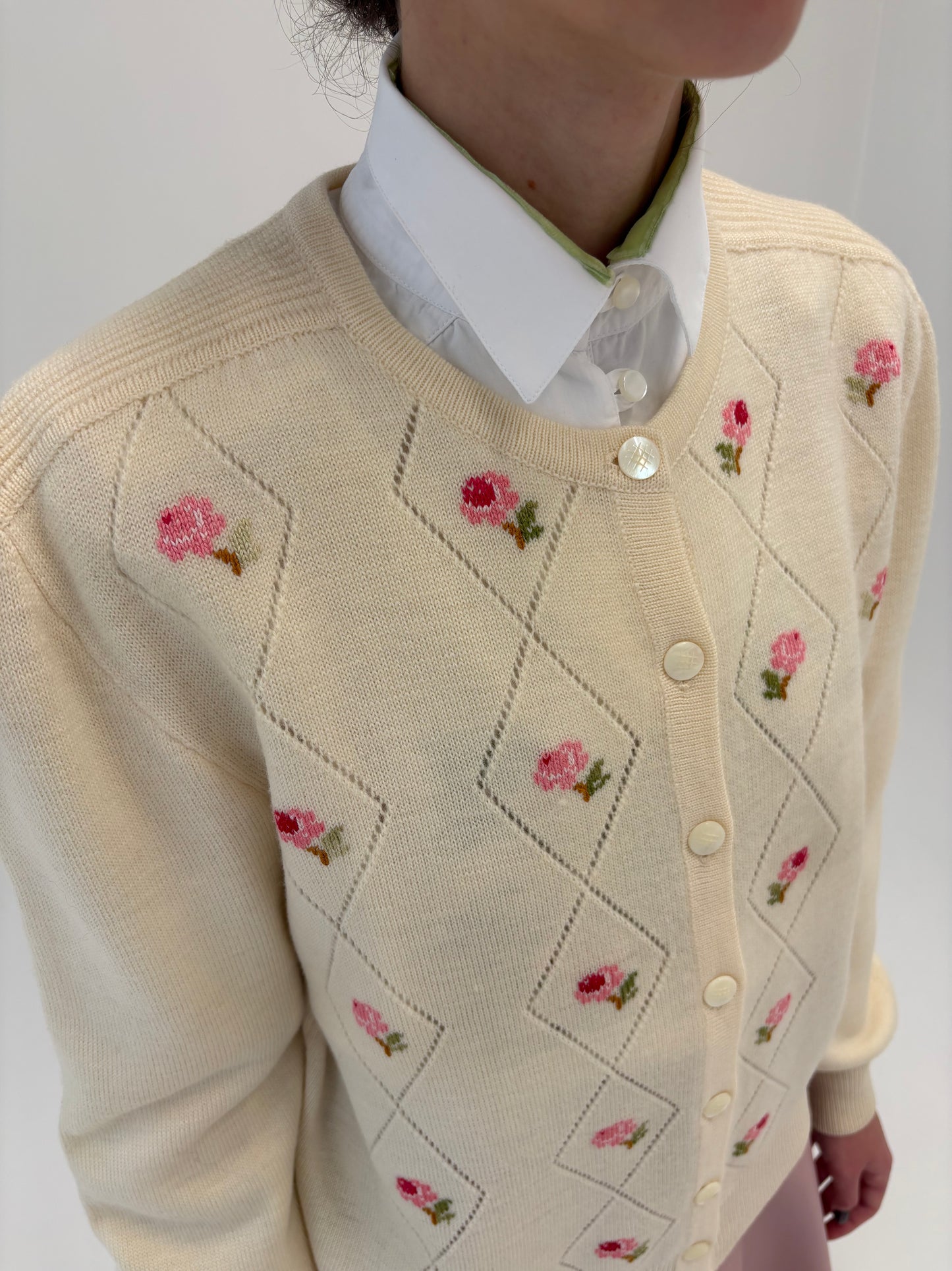 Cardigan vintage excepțional butter white din lana merino de gramaj mare