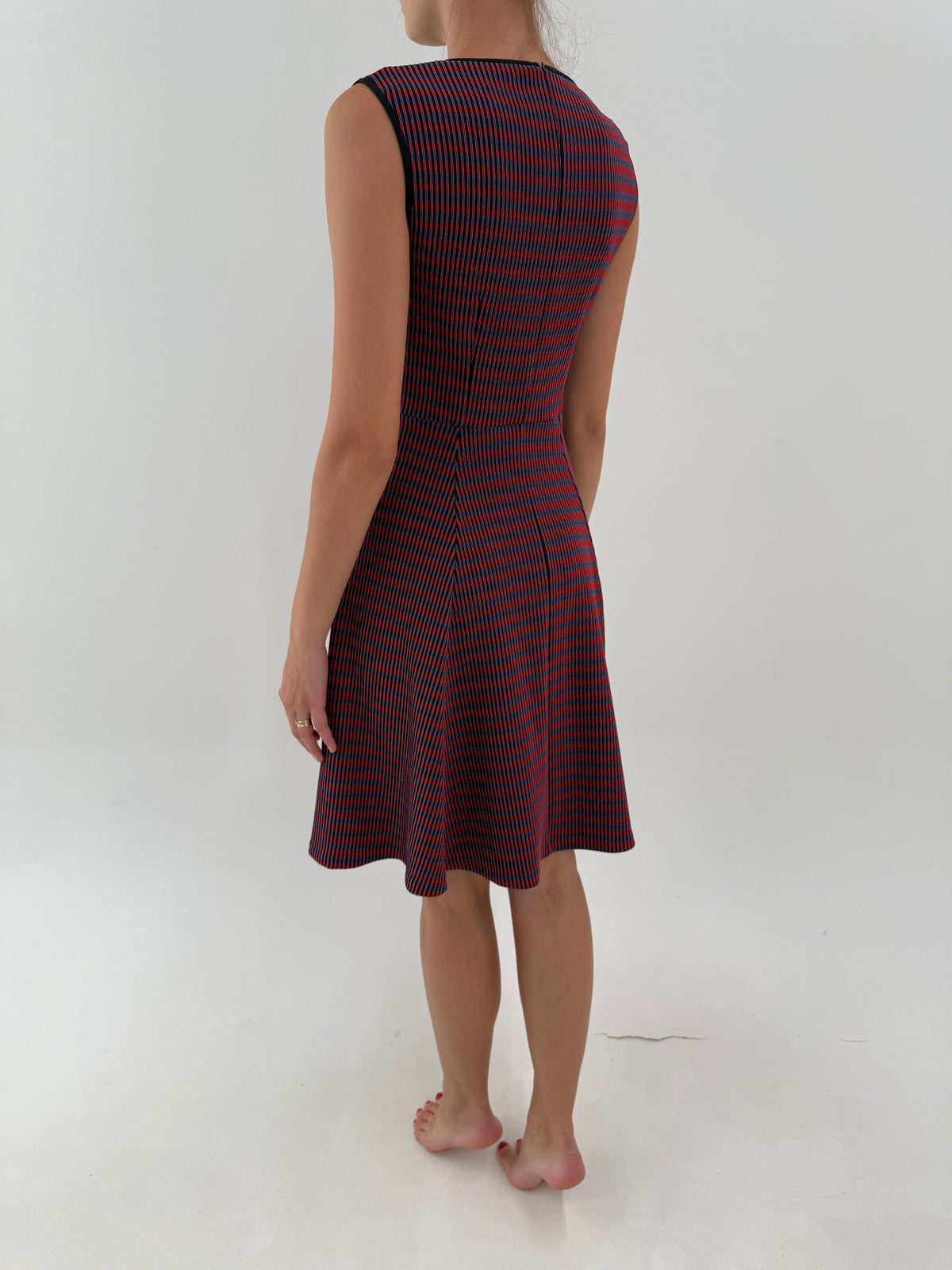 Rochie Max&Co by Max Mara din tricot ribbed ușor structurat în croi modernizat de ani 50